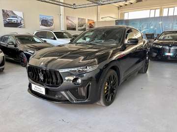 Levante 3.8 V8 Trofeo 580cv auto