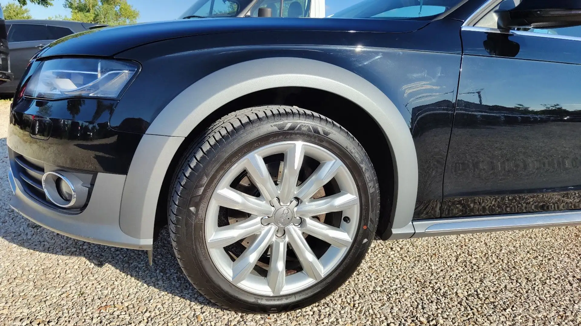 Audi A4 allroad quattro 2.0 TFSI Aut. Xenon*Navi*Pano Schwarz - 2