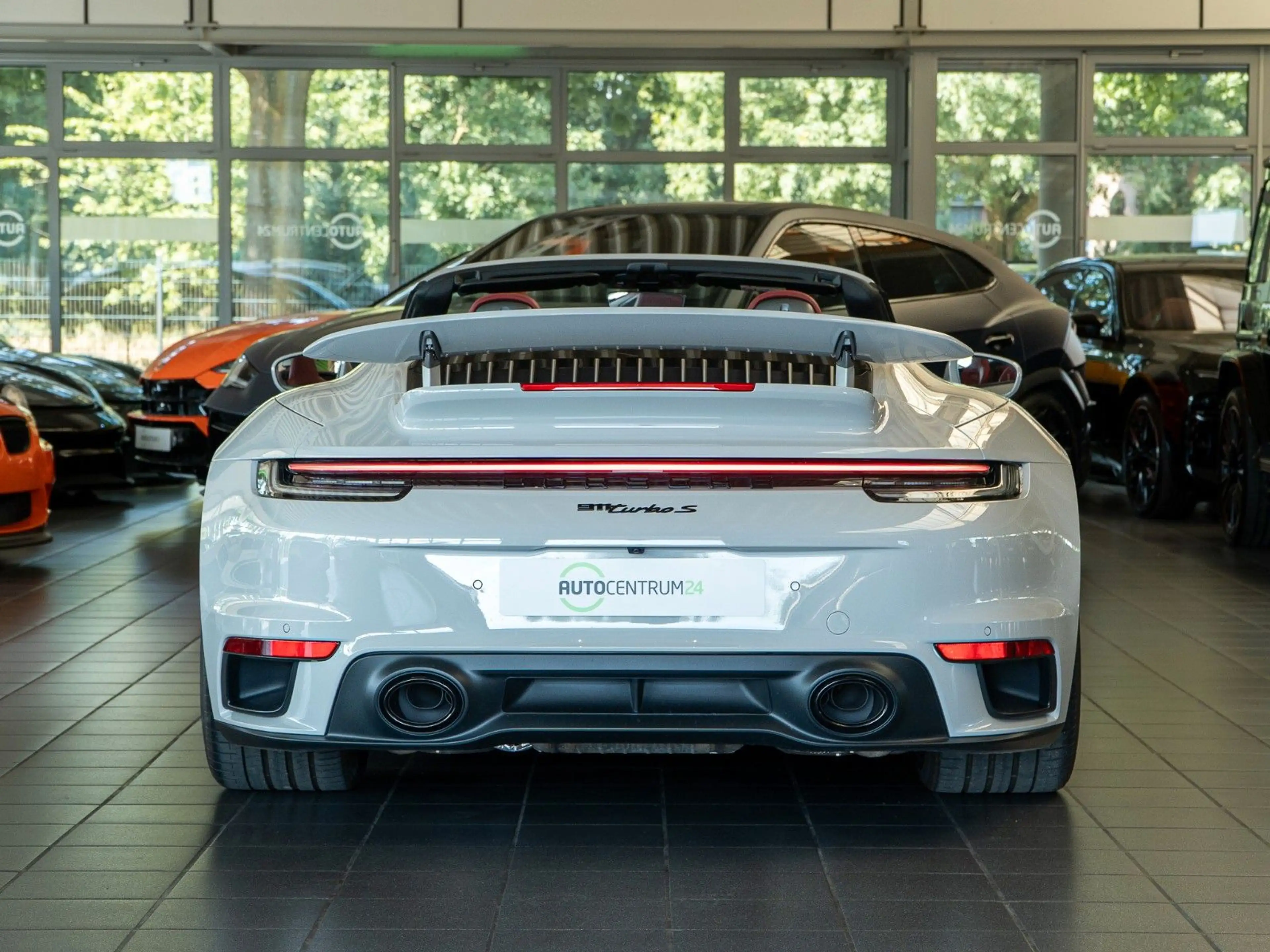 Porsche 911 992  Turbo S Cabrio Burm 360 Lift PASM Sport — photo 10