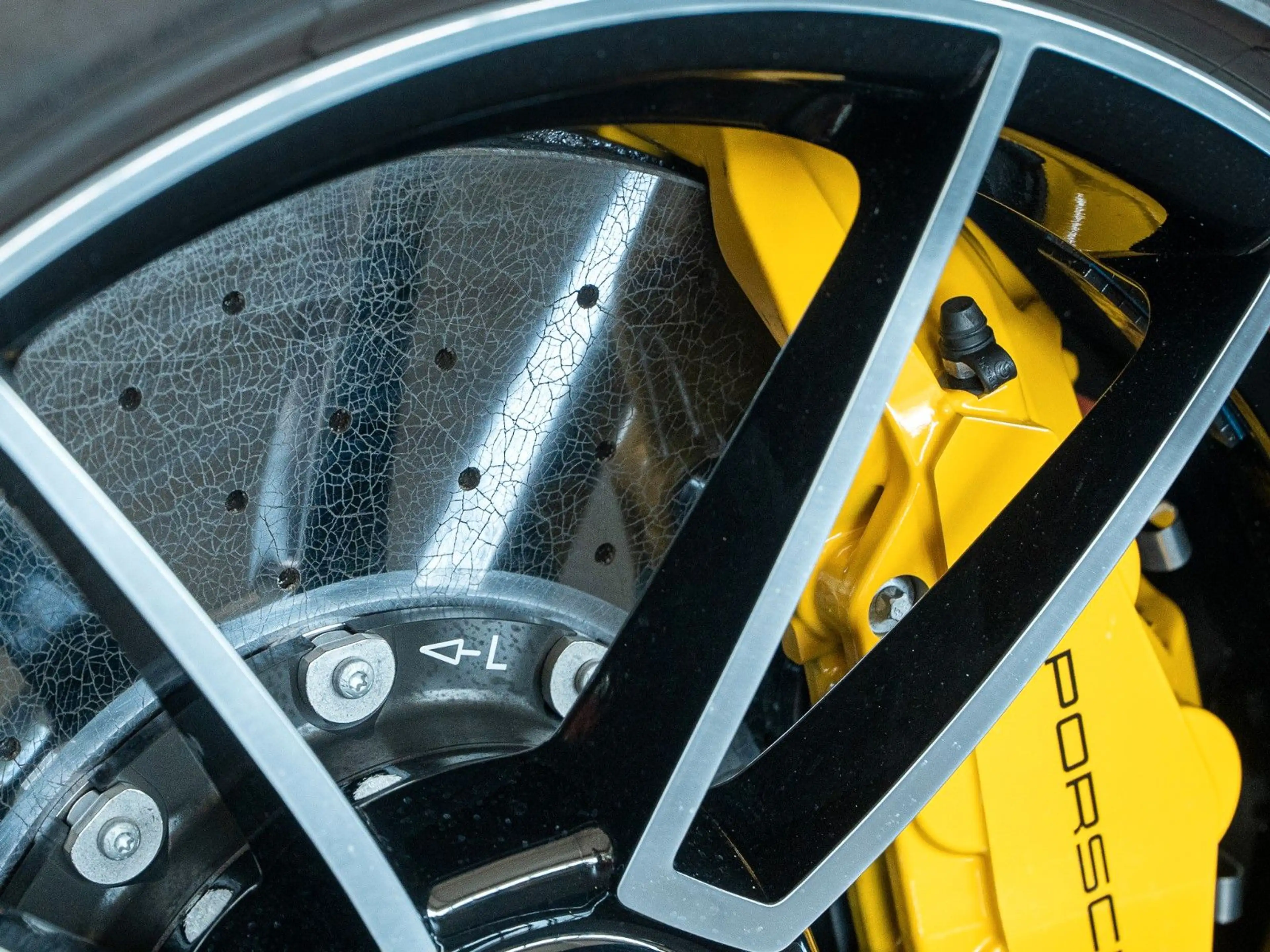 Porsche 911 992  Turbo S Cabrio Burm 360 Lift PASM Sport — photo 7