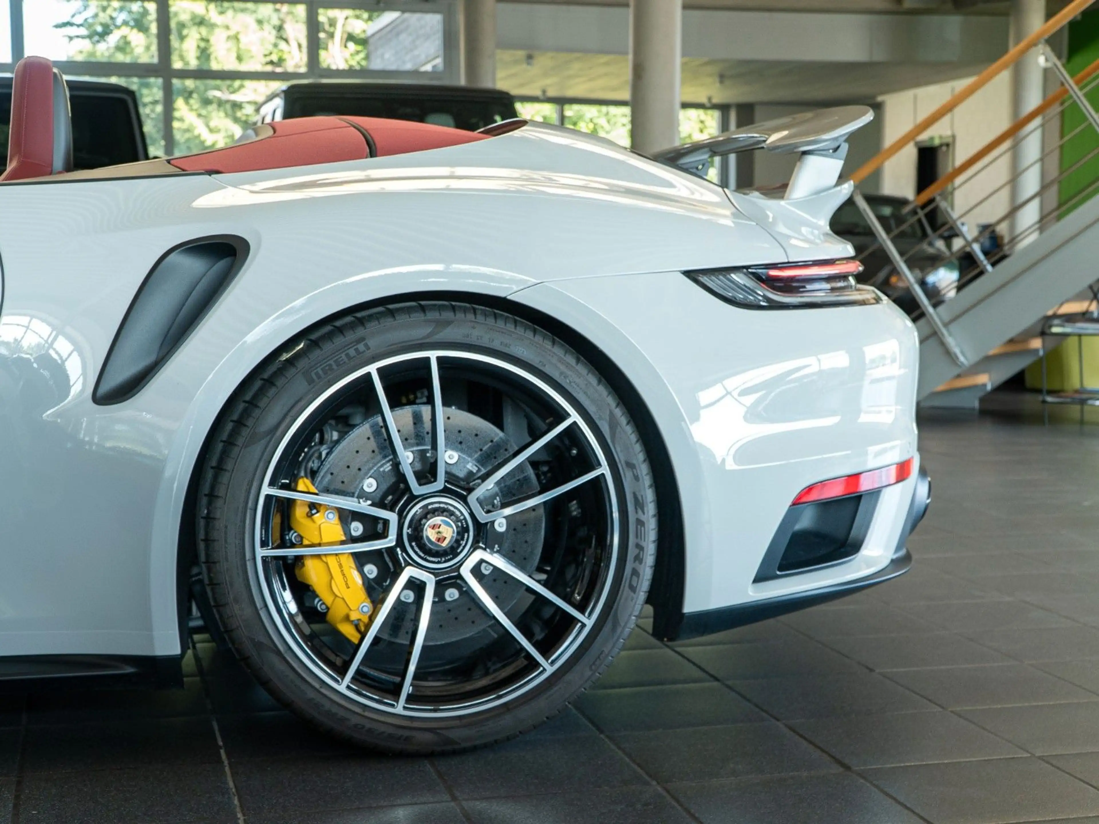Porsche 911 992  Turbo S Cabrio Burm 360 Lift PASM Sport — photo 8
