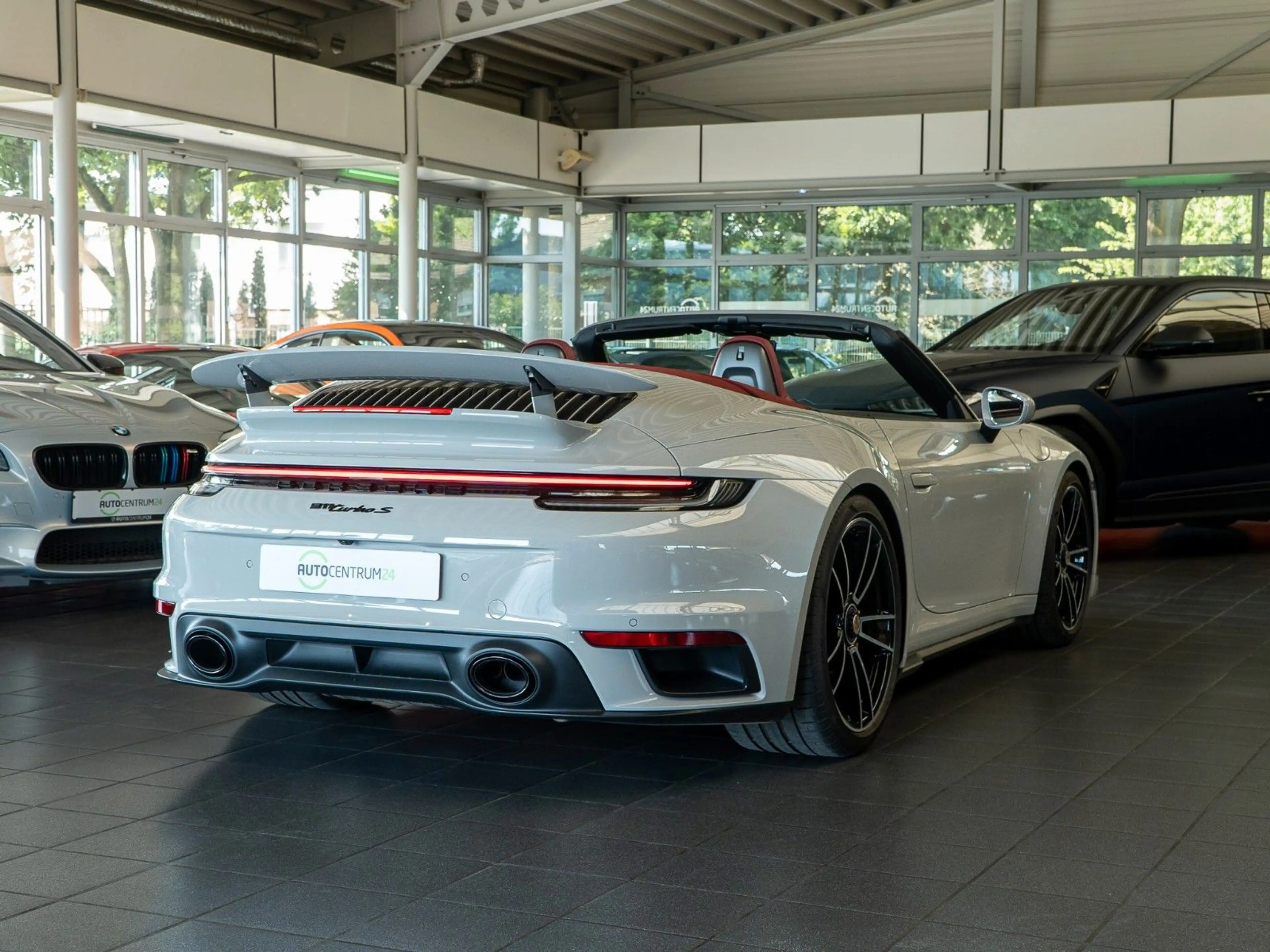 Porsche 911 992  Turbo S Cabrio Burm 360 Lift PASM Sport — photo 11