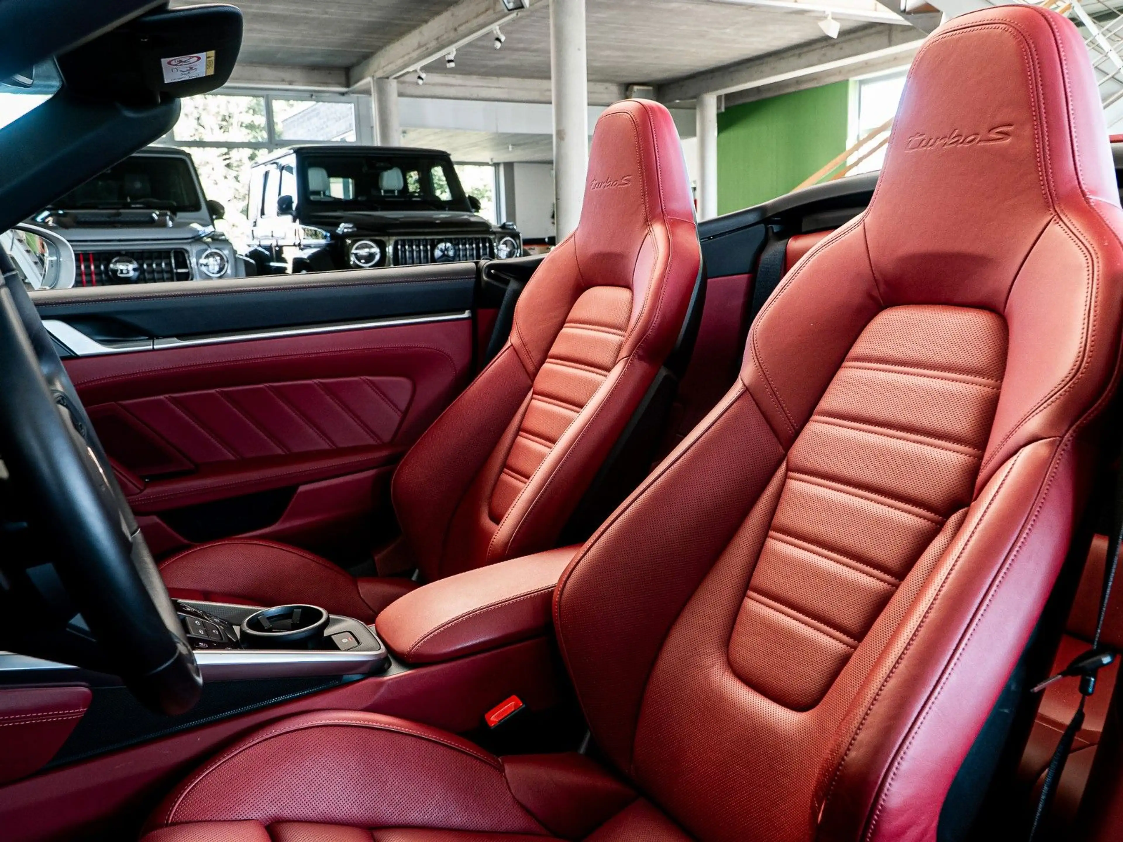 Porsche 911 992  Turbo S Cabrio Burm 360 Lift PASM Sport — photo 15