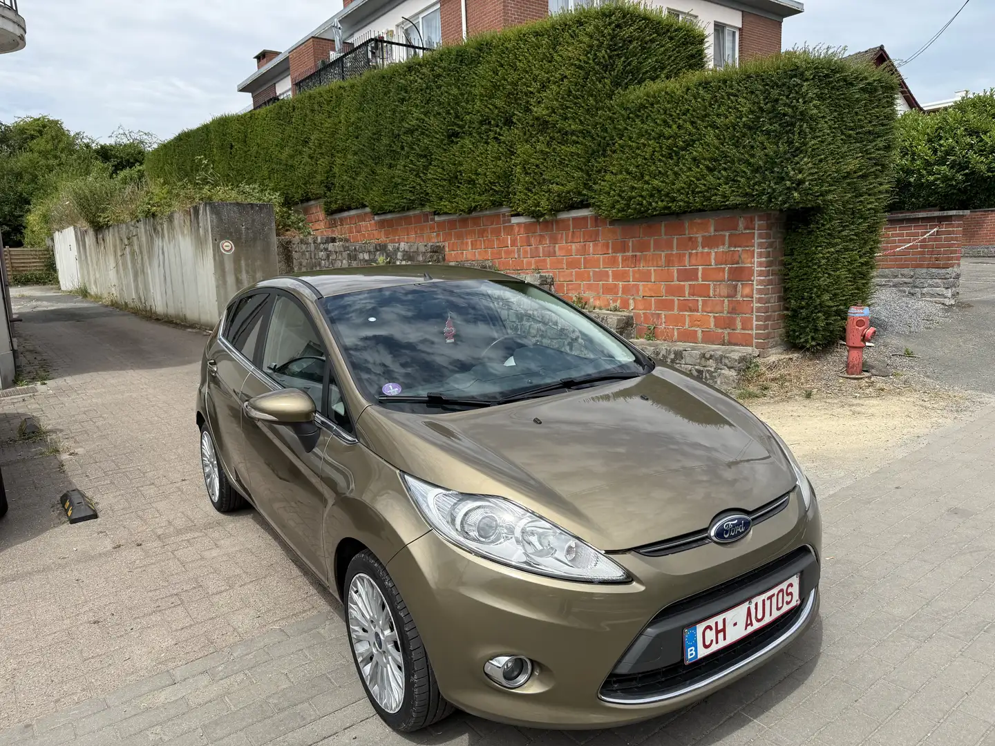 Ford Fiesta 1.25i Sound Connection Plus Titanium - 1