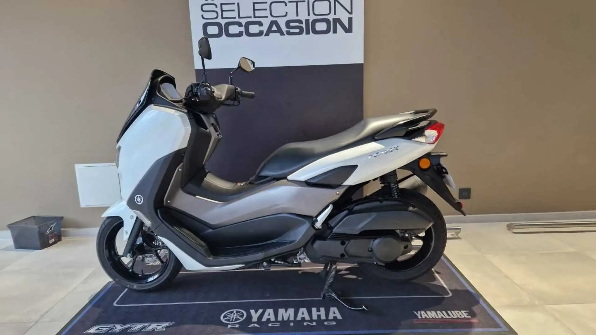 Yamaha NMAX Blanc - 2