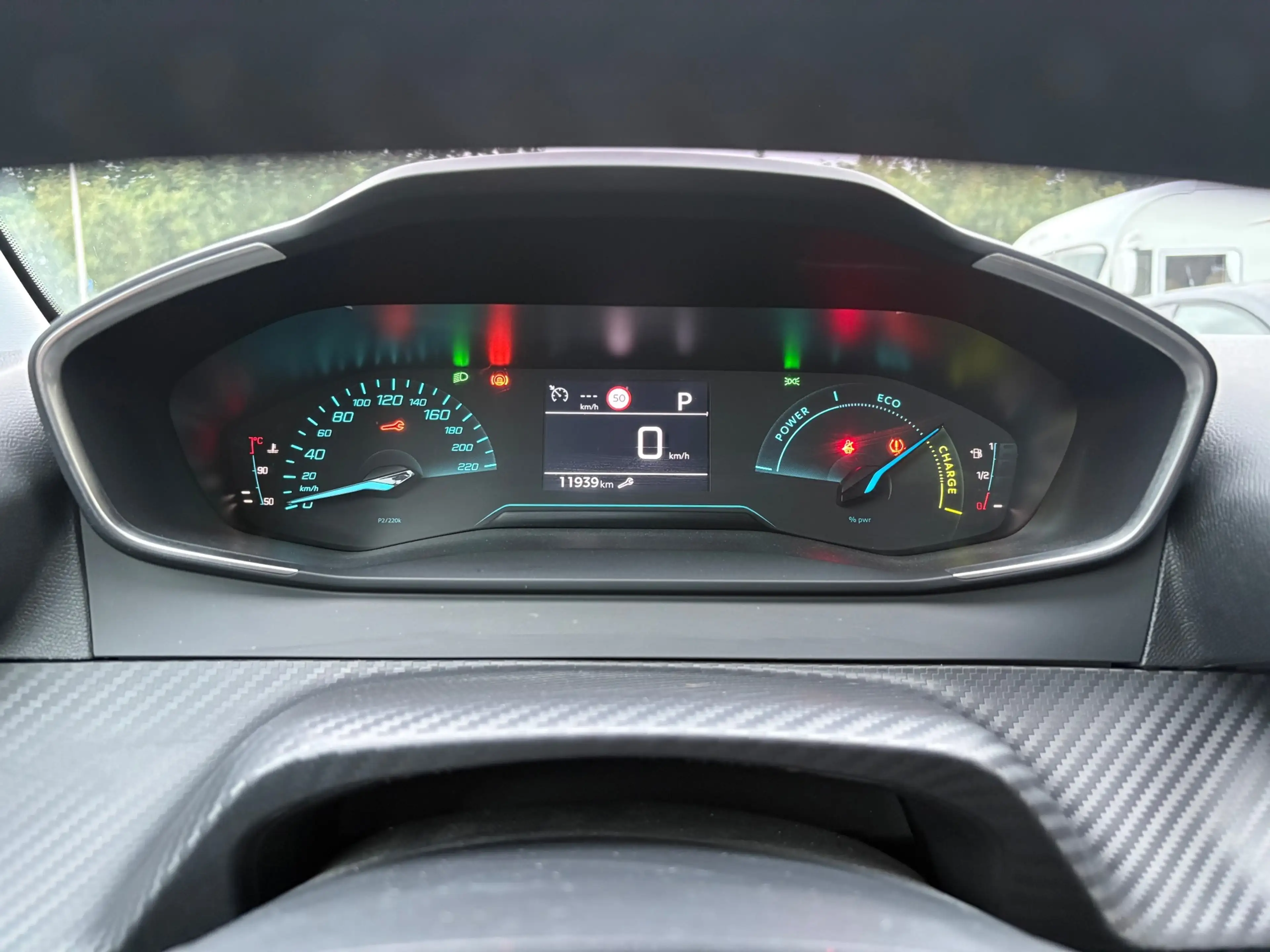 Peugeot 208 1.2 Hybrid 110 e-DCS6 Style CRUISE/CARPLAYY/PDC — photo 14