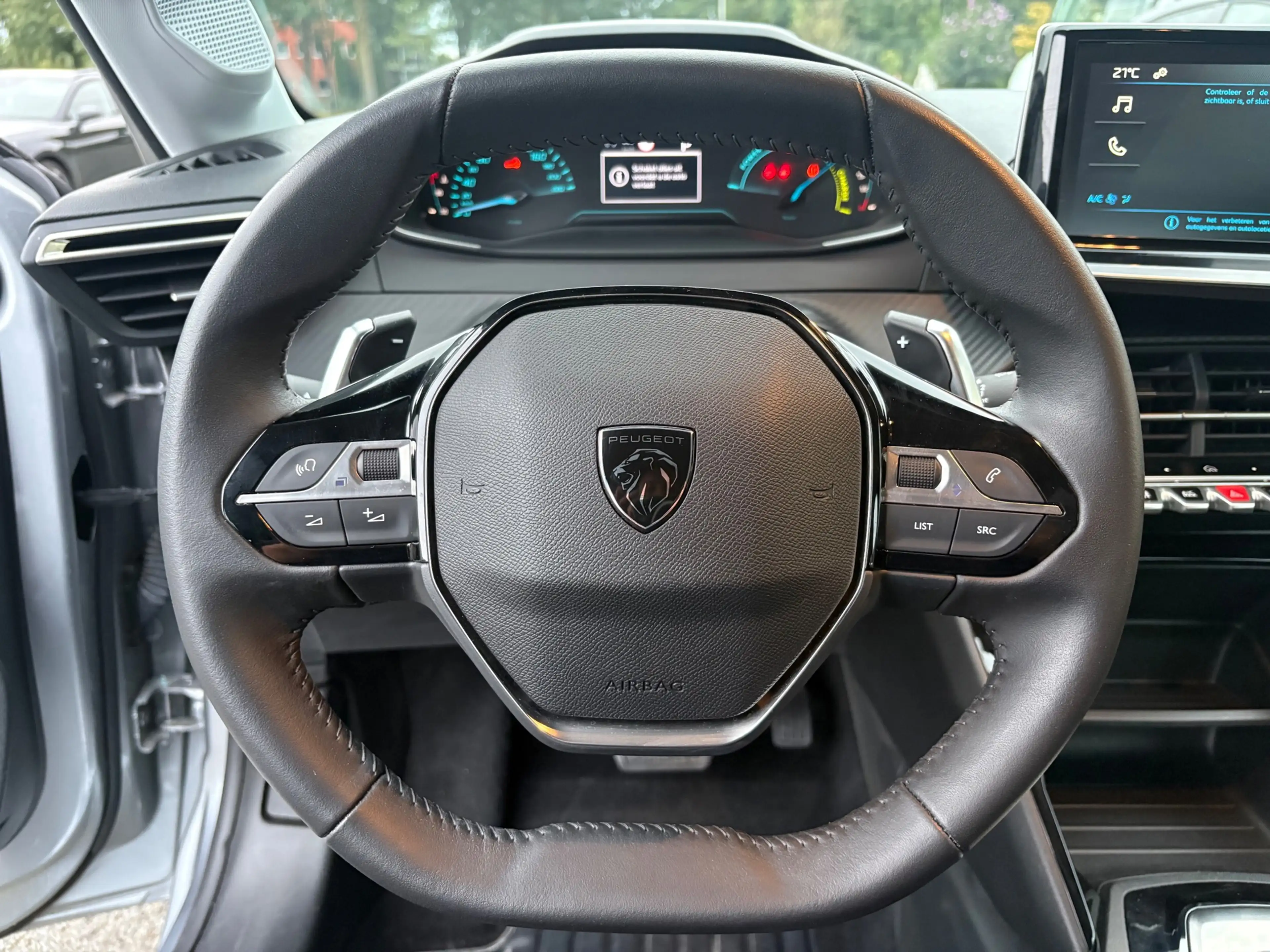 Peugeot 208 1.2 Hybrid 110 e-DCS6 Style CRUISE/CARPLAYY/PDC — photo 3