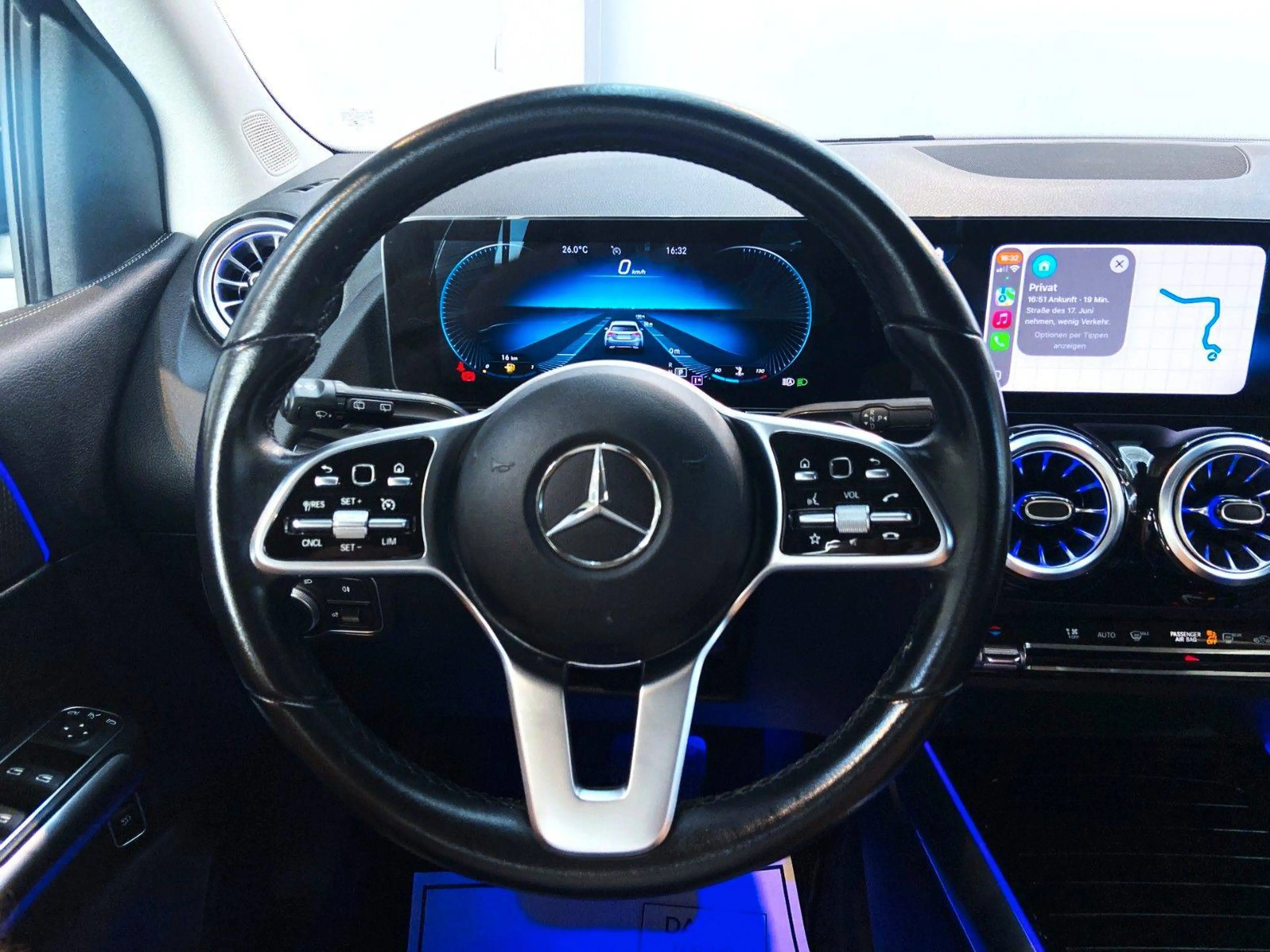 Mercedes-Benz B 180 Progressive Sonderedition Automatik LED — photo 15