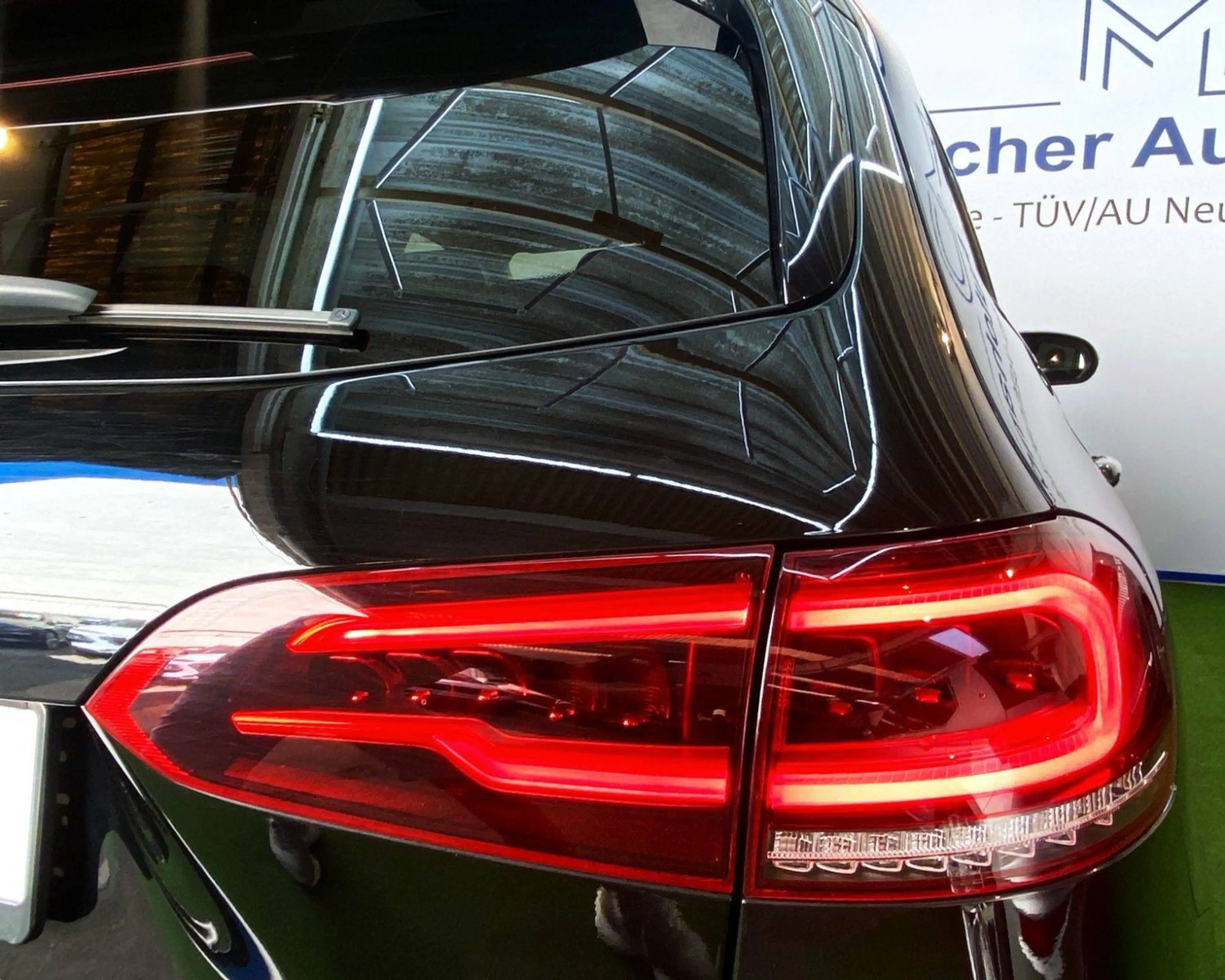 Mercedes-Benz B 180 Progressive Sonderedition Automatik LED — photo 13