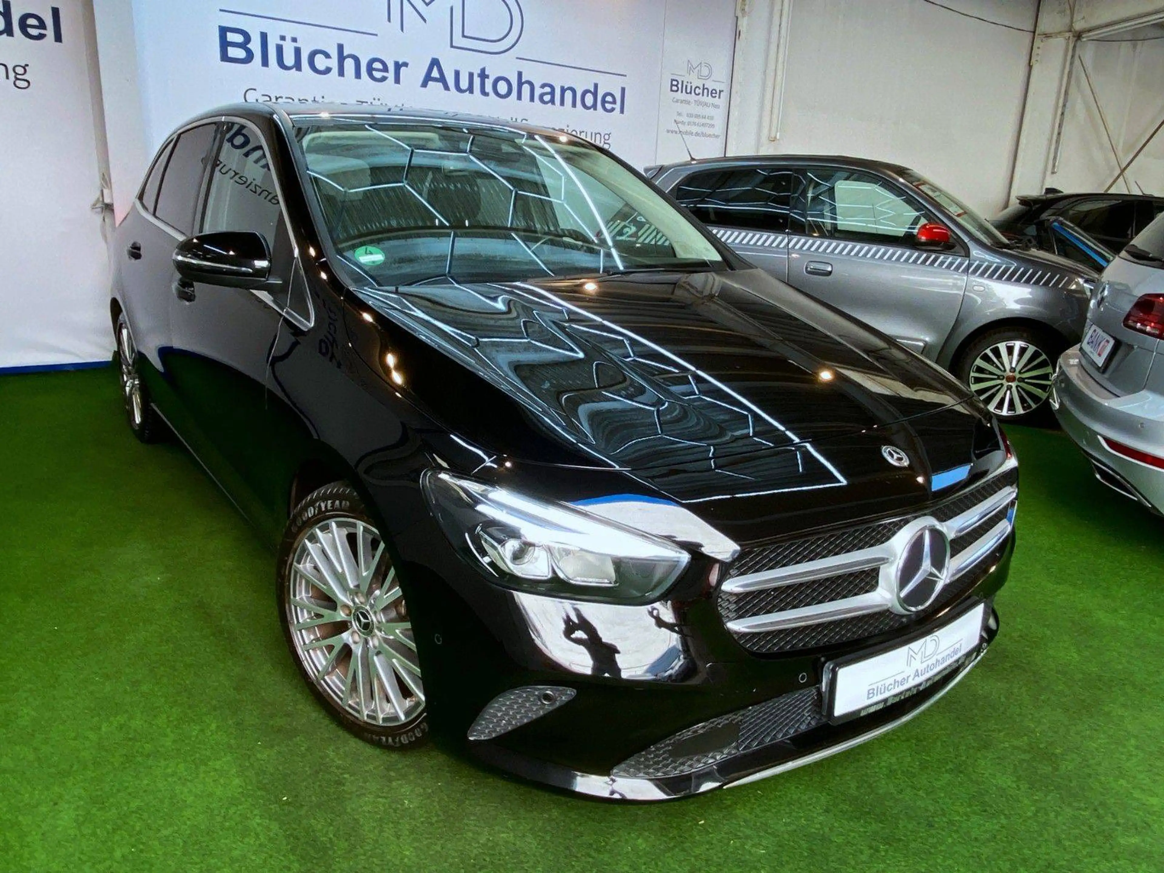 Mercedes-Benz B 180 Progressive Sonderedition Automatik LED — photo 2