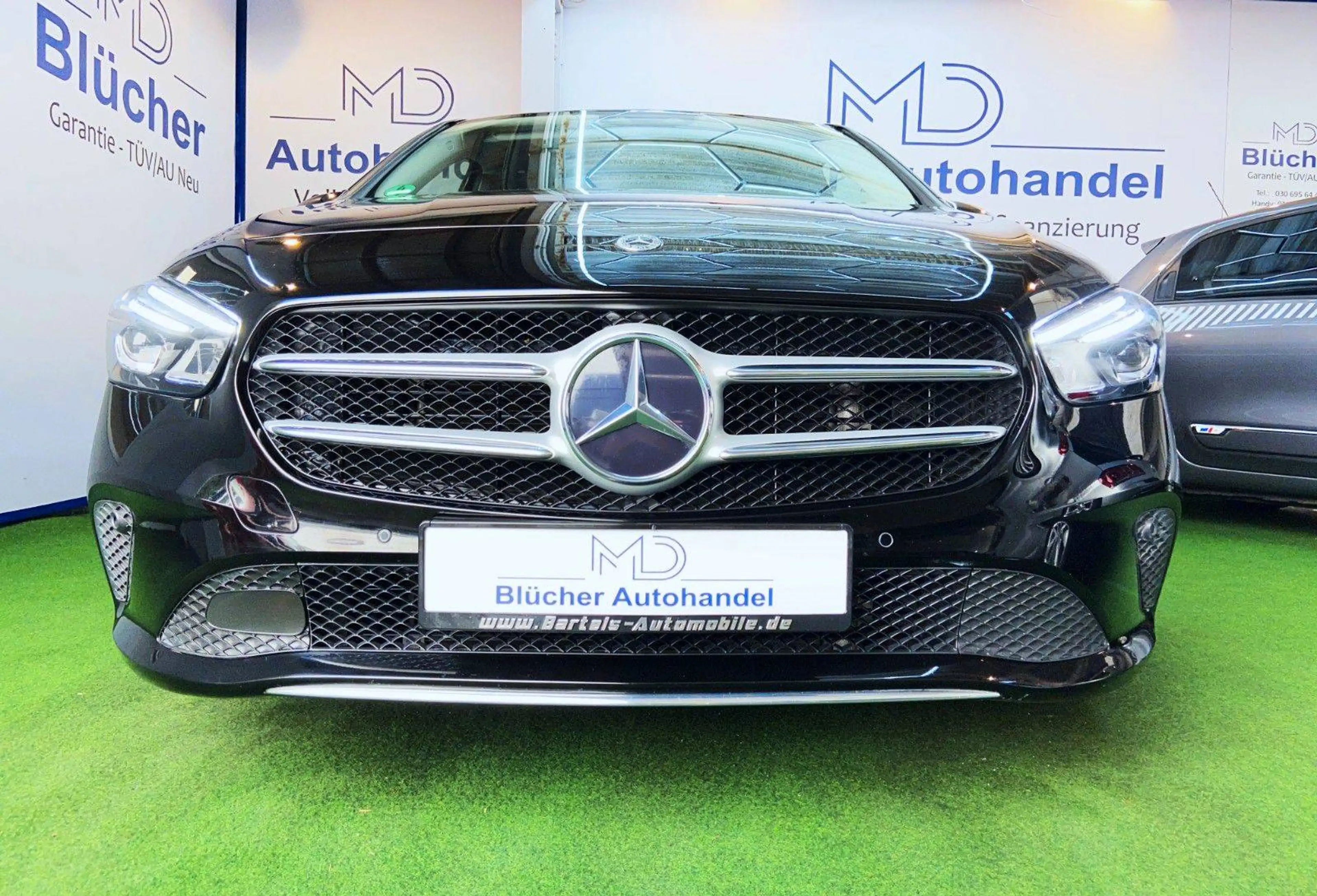 Mercedes-Benz B 180 Progressive Sonderedition Automatik LED — photo 3