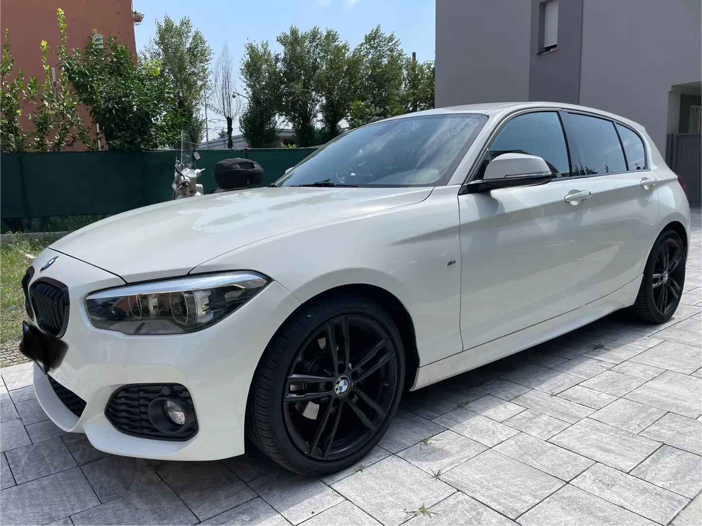 BMW 120 120i Msport 5p auto - 1