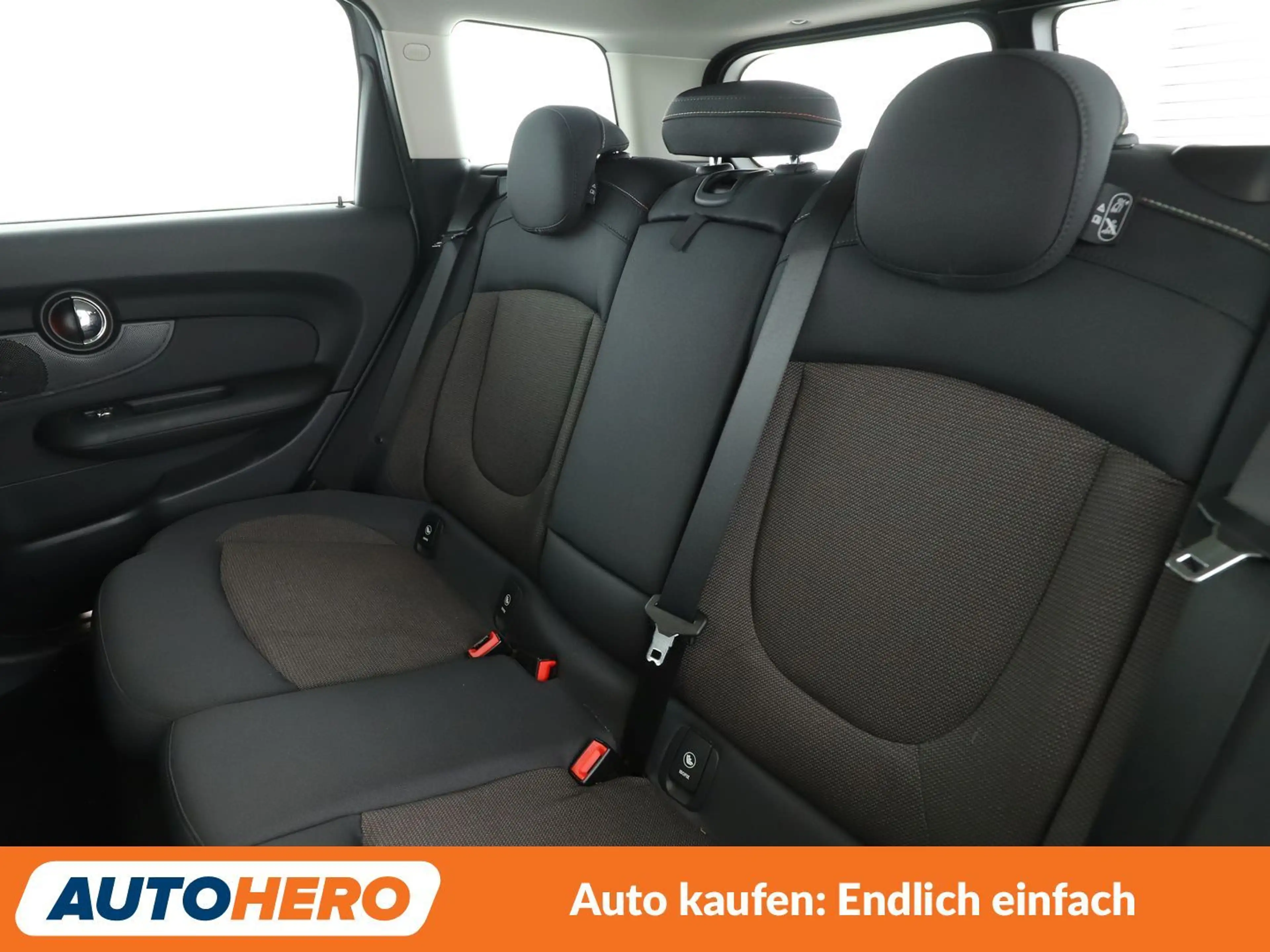 MINI Cooper D Clubman Cooper D*NAVI*LIM*PDC*SHZ*ALU*BLUETOOTH* — photo 15