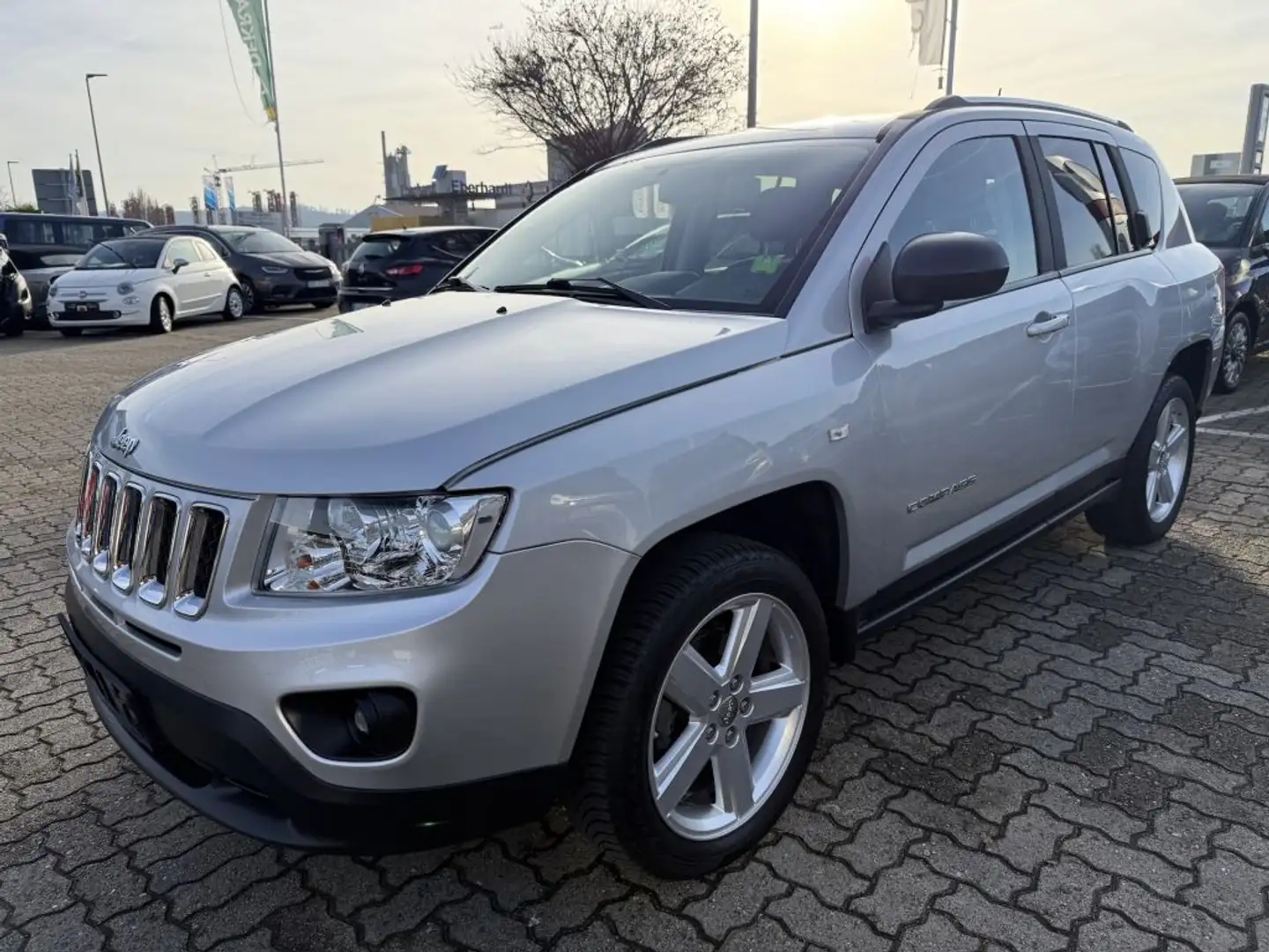 Jeep Compass 2.2I CRD 4x4 Limited Silber - 1