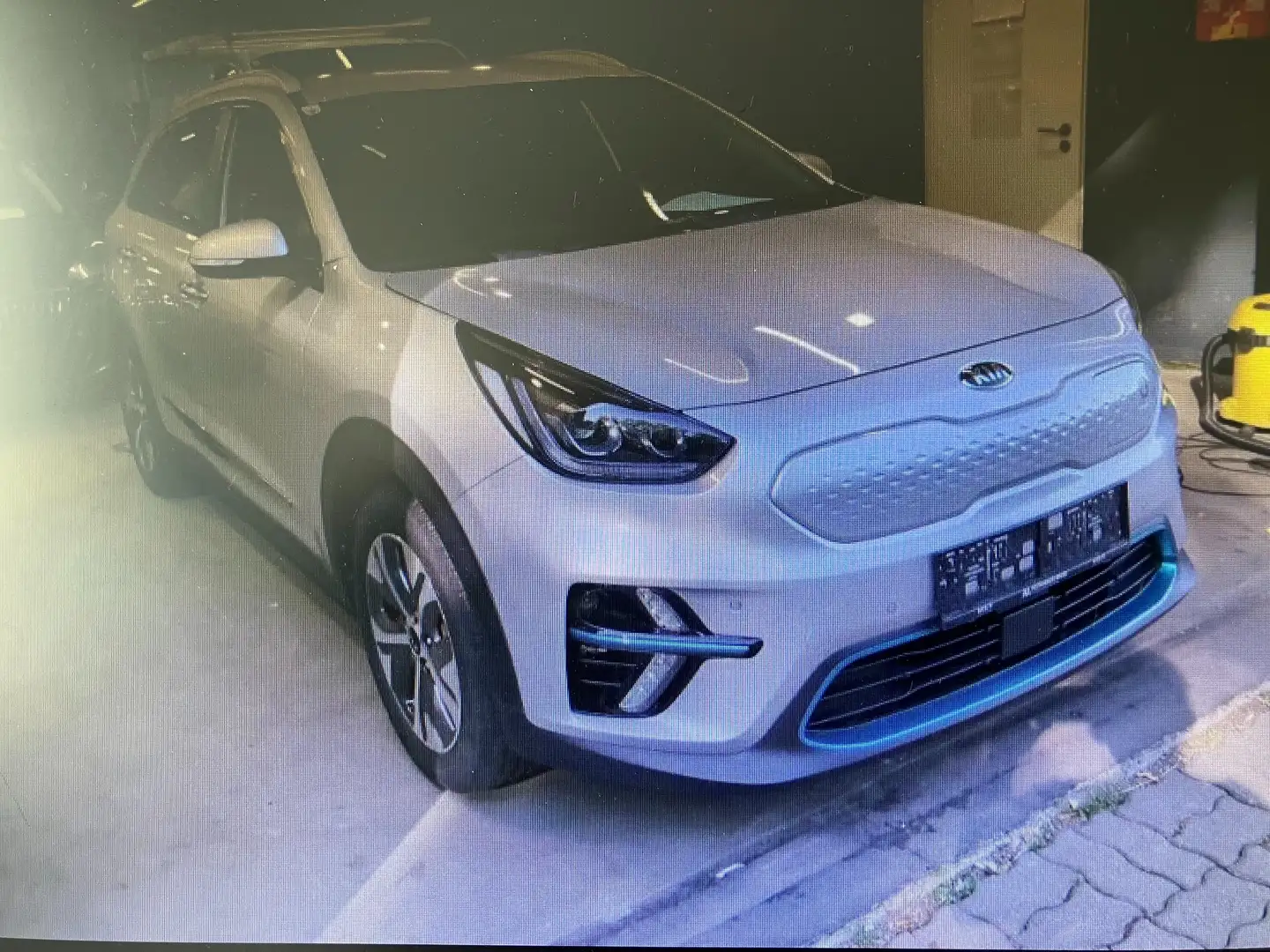 Kia e-Niro Niro EV 64kWh long Range Platin Aut. Platin Silber - 1