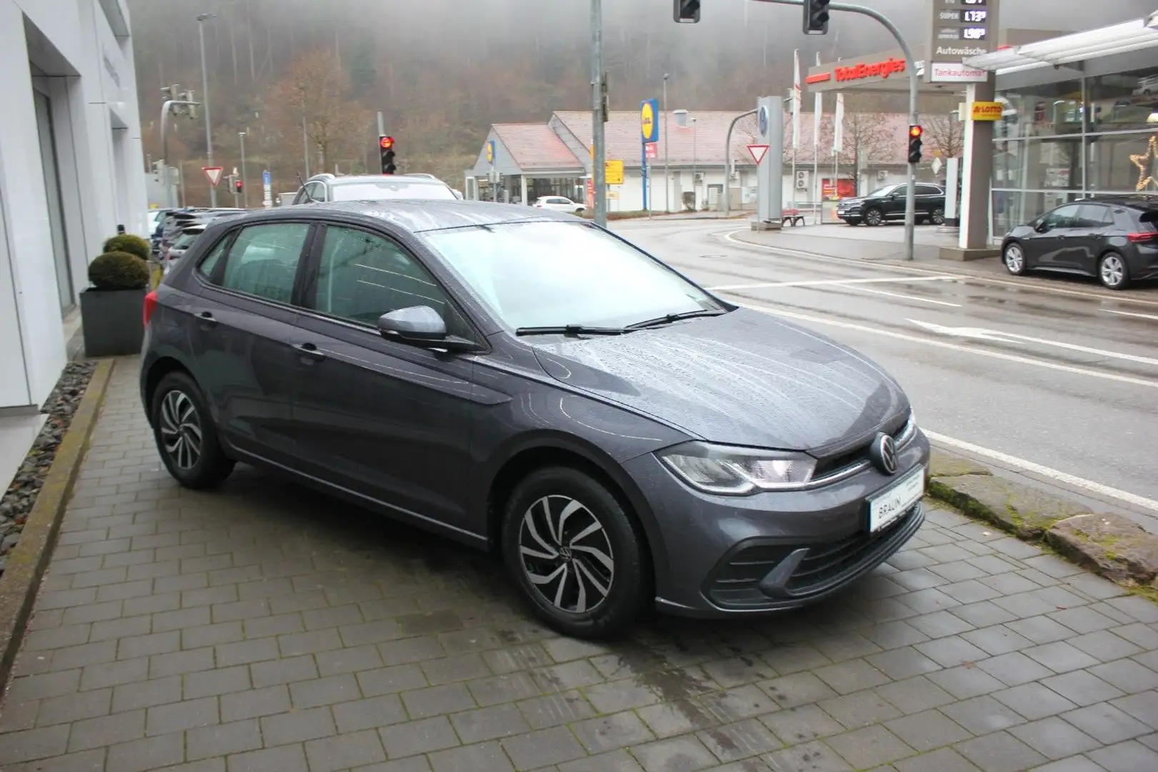 Volkswagen Polo VI Life 1.0 TSI DSG Navi,ACC,PDC,LED,BT Grau - 2