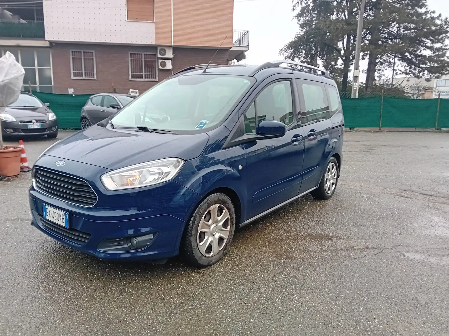 Ford Tourneo Courier TOURNEO COURIER 1.5 TDCI 75CV TITANIUM Blu/Azzurro - 2