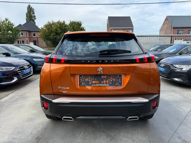 Peugeot 2008 view 6