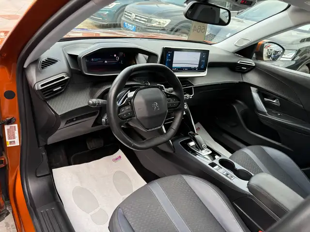 Peugeot 2008 view 14