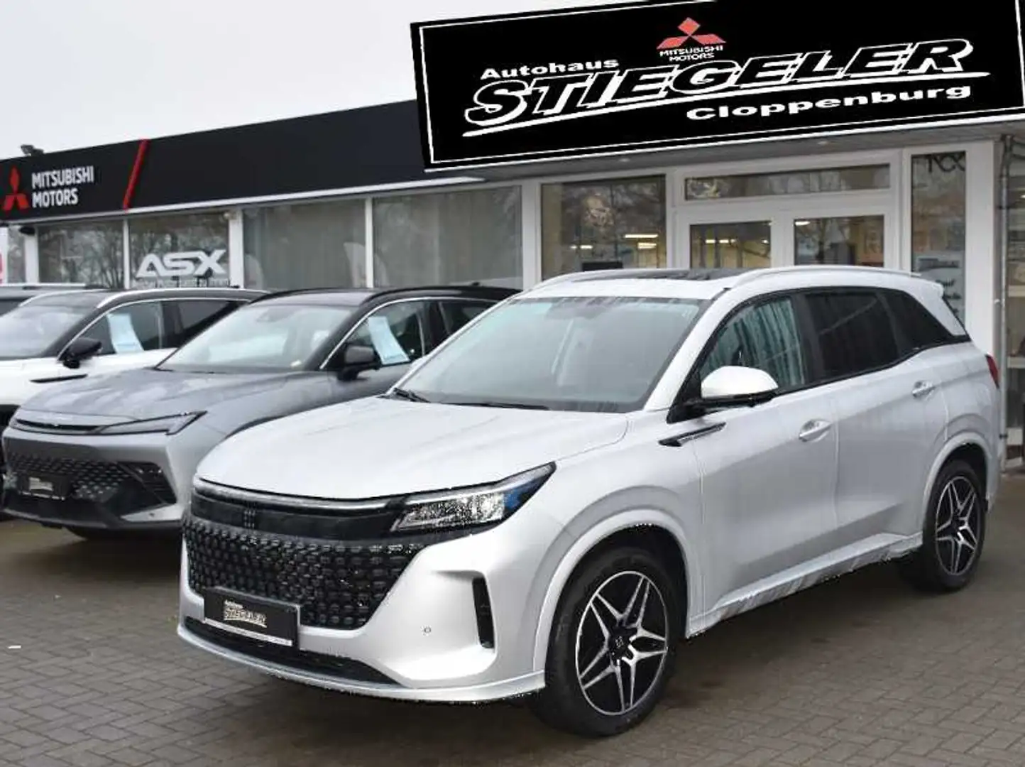 DFSK Sonstige DFSK Fengon E5 1,5 PHEV 7 Sitzer AT Pano Leder Grau - 1