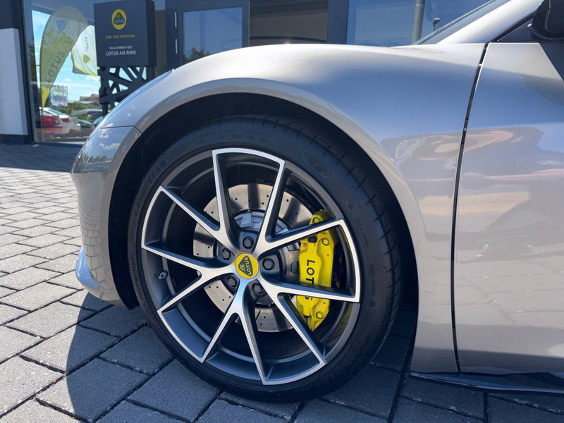 Lotus Emira V6 IPS First Edition *Lotus am Ring by Komo-Tec* — photo 8