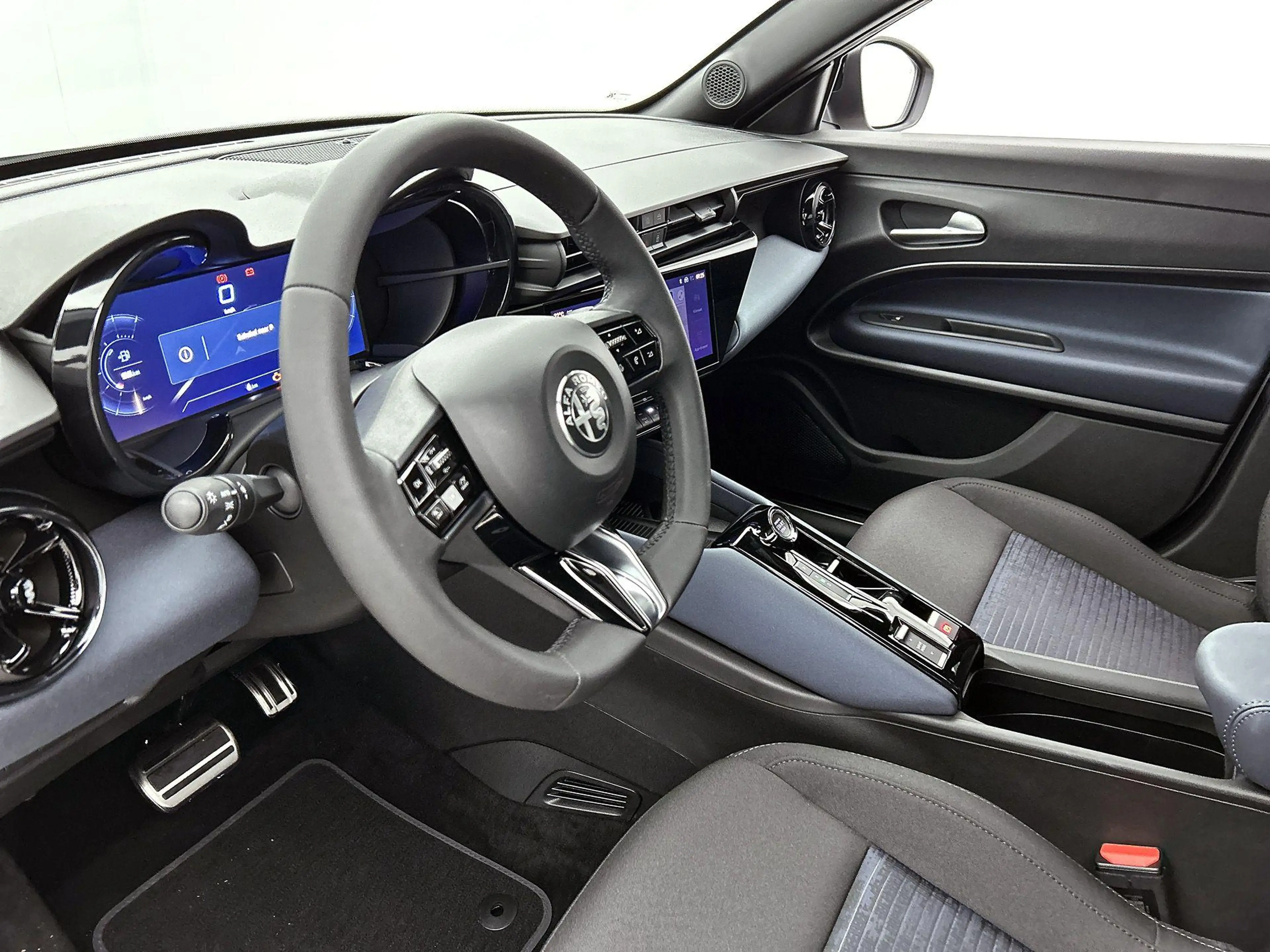 Alfa Romeo Junior 1.2 145pk Hybrid Ibrida Sprint Automaat | Elektris — photo 9