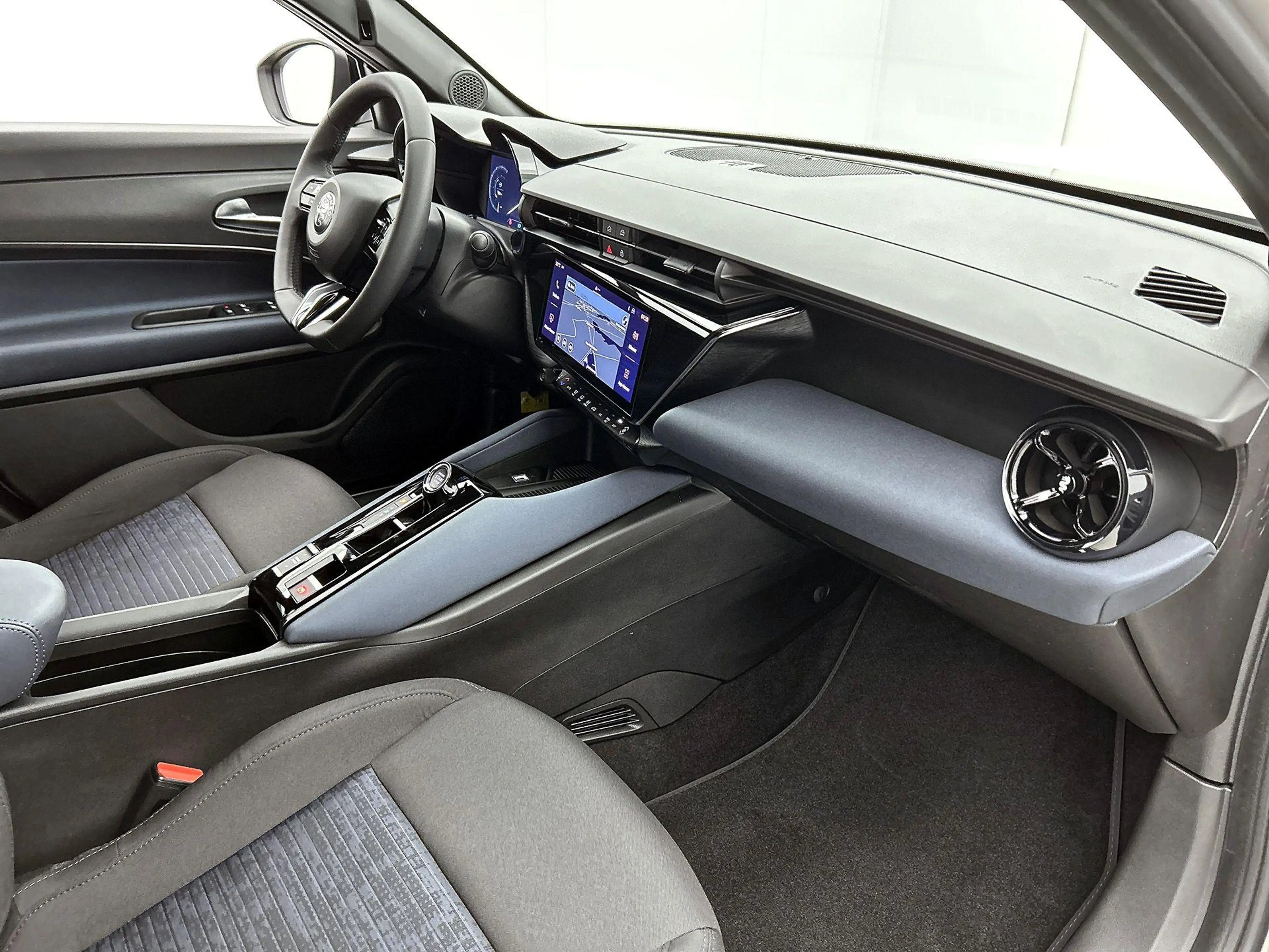 Alfa Romeo Junior 1.2 145pk Hybrid Ibrida Sprint Automaat | Elektris — photo 11