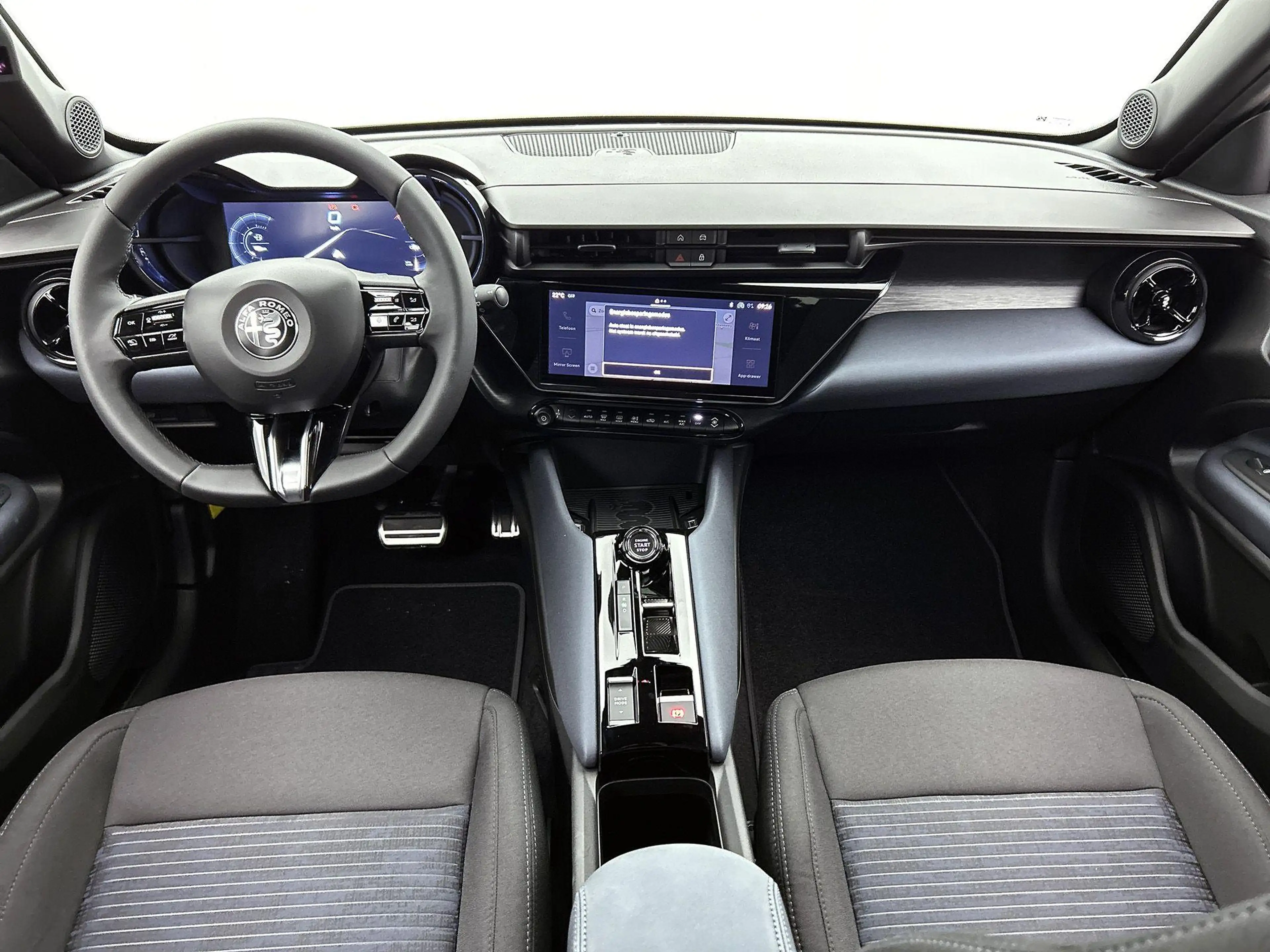 Alfa Romeo Junior 1.2 145pk Hybrid Ibrida Sprint Automaat | Elektris — photo 10