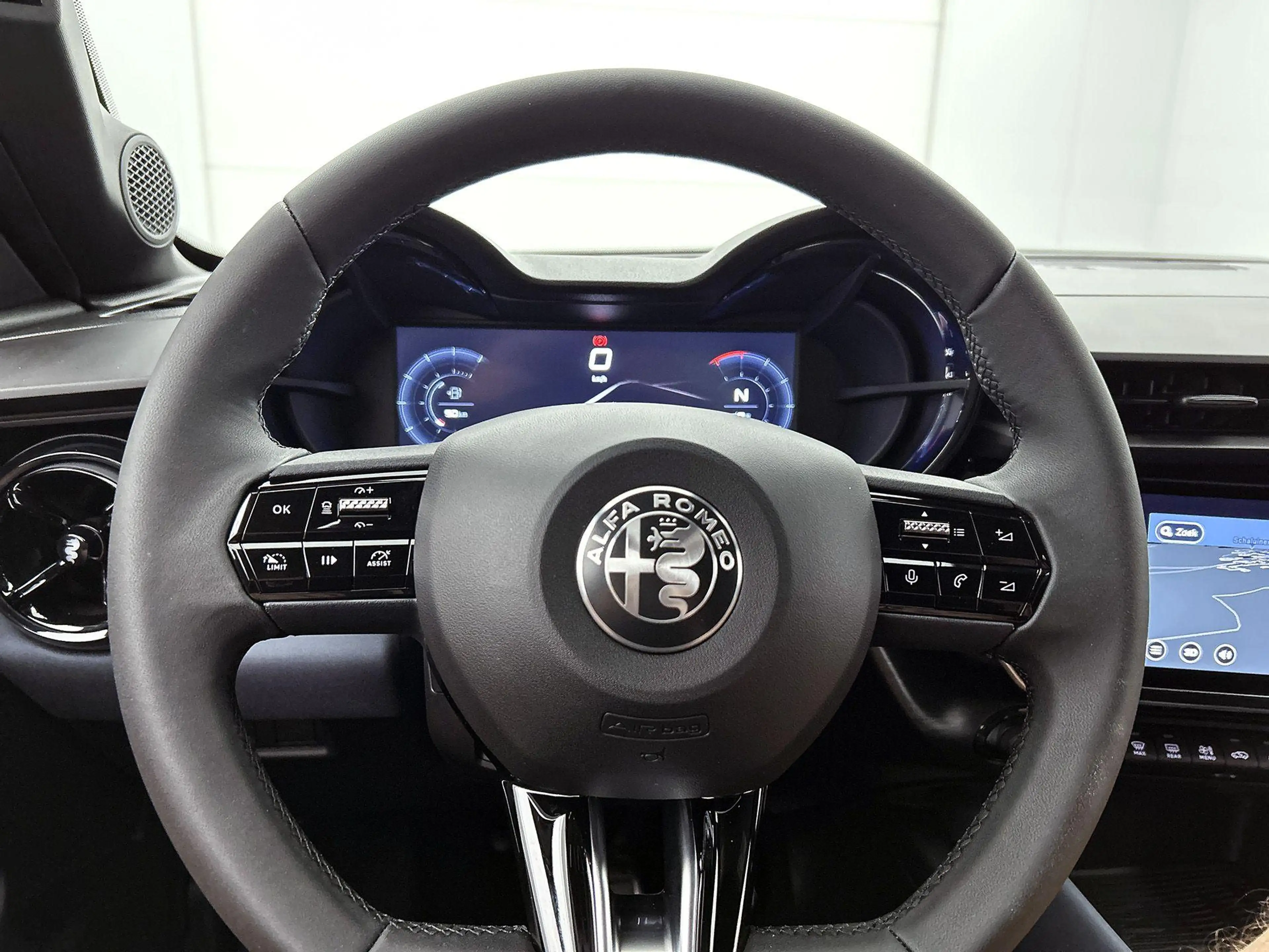 Alfa Romeo Junior 1.2 145pk Hybrid Ibrida Sprint Automaat | Elektris — photo 12