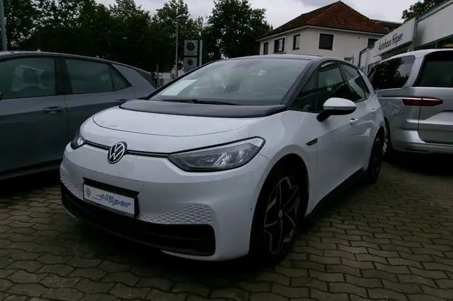 Volkswagen ID.3 Pro Performance 150 kW +AHK+NAV+Zuheizer