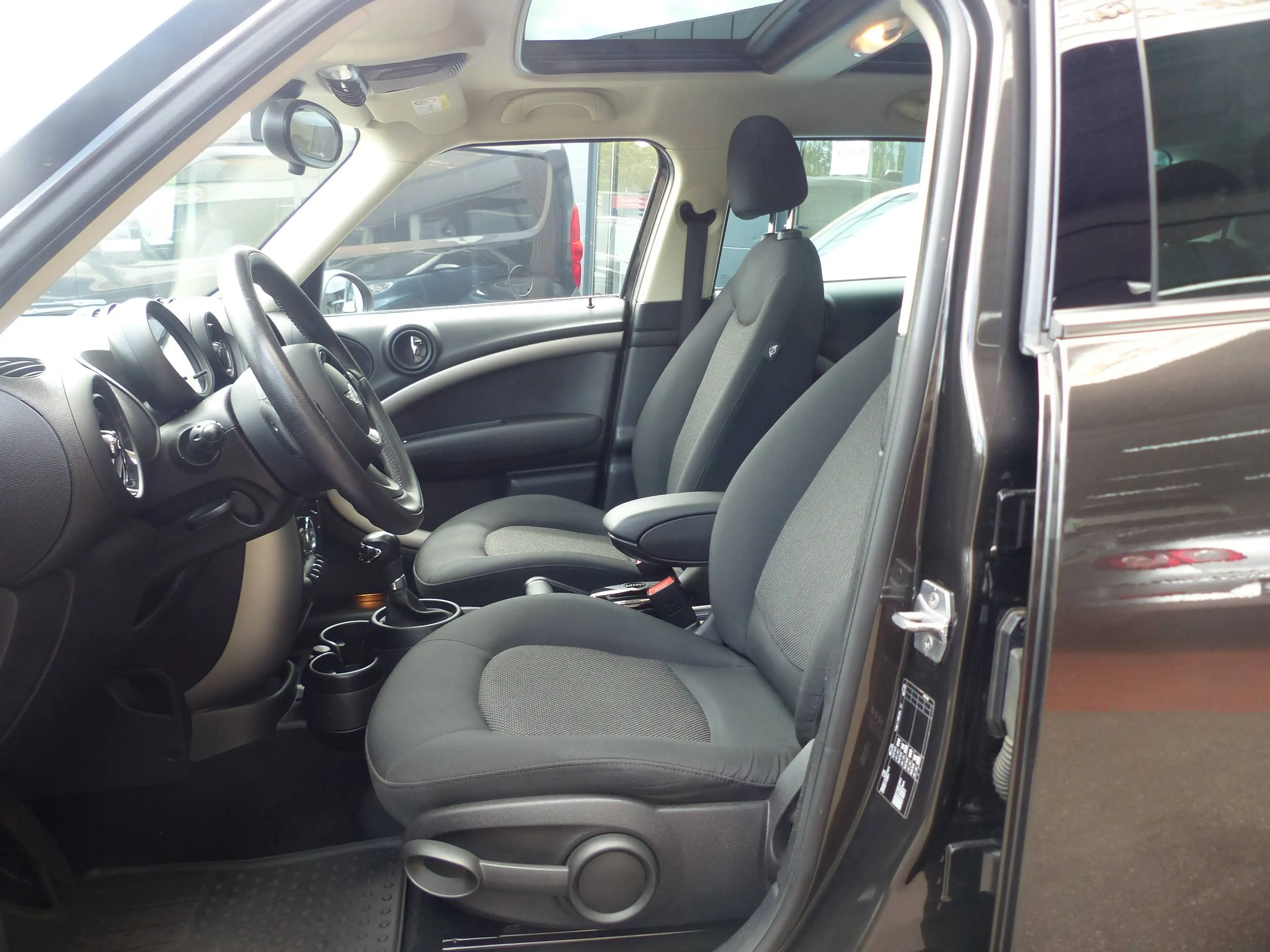 MINI Cooper Countryman 1.6 Automatik Xenon Navi Schiebedach Klima Einparkhilfe hinten Tempomat — photo 15
