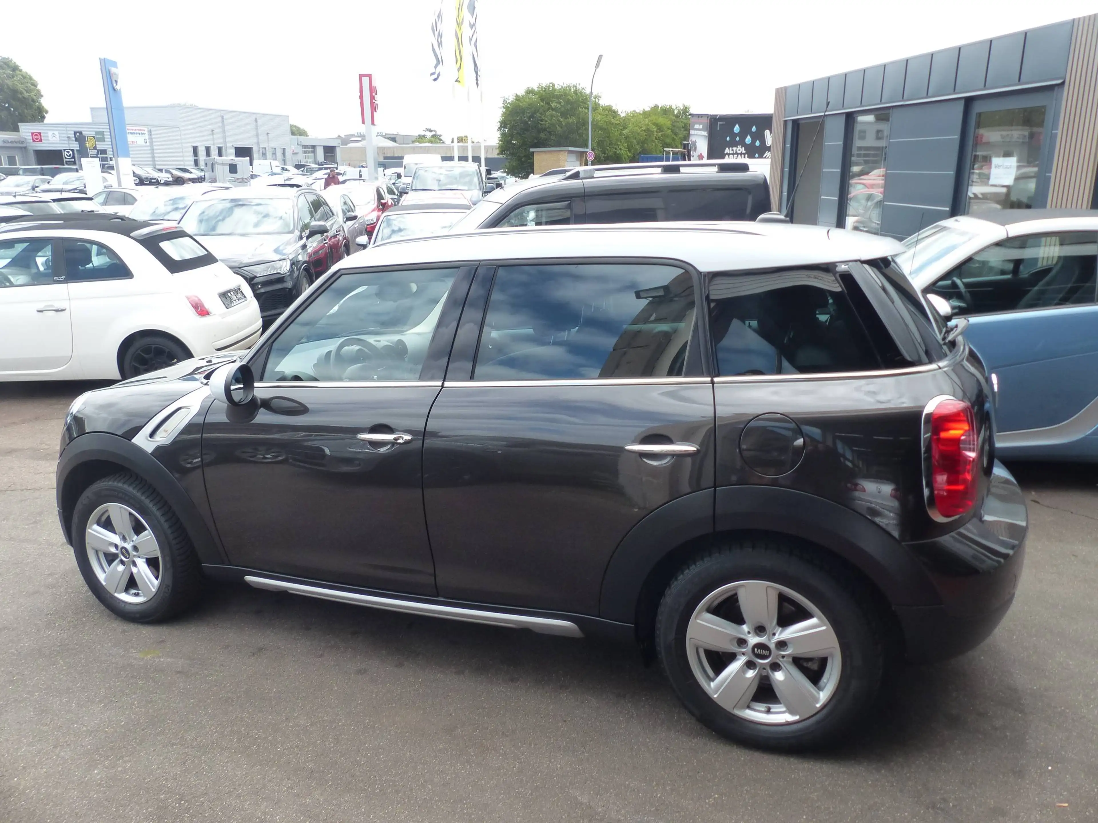 MINI Cooper Countryman 1.6 Automatik Xenon Navi Schiebedach Klima Einparkhilfe hinten Tempomat — photo 5