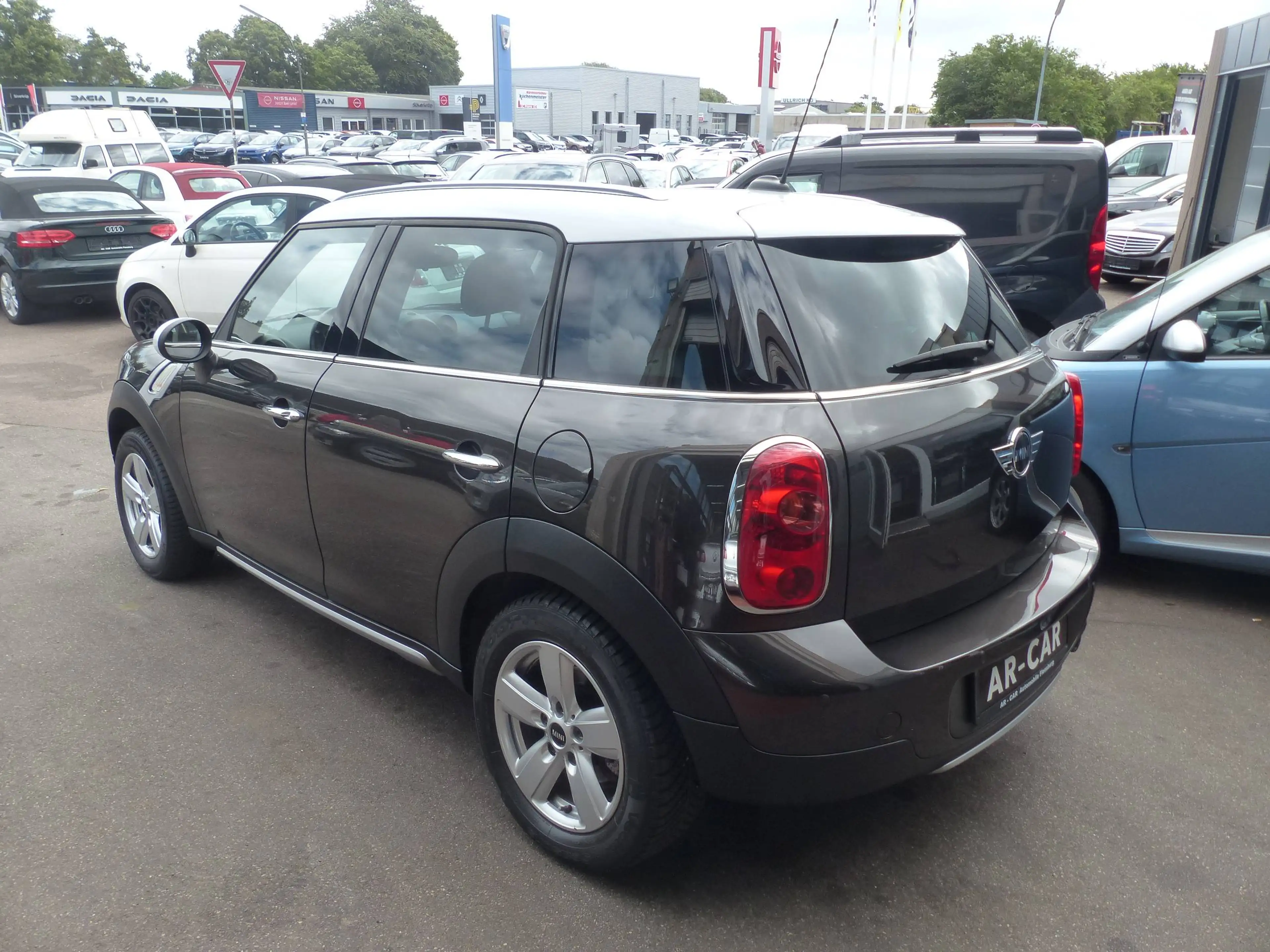MINI Cooper Countryman 1.6 Automatik Xenon Navi Schiebedach Klima Einparkhilfe hinten Tempomat — photo 4