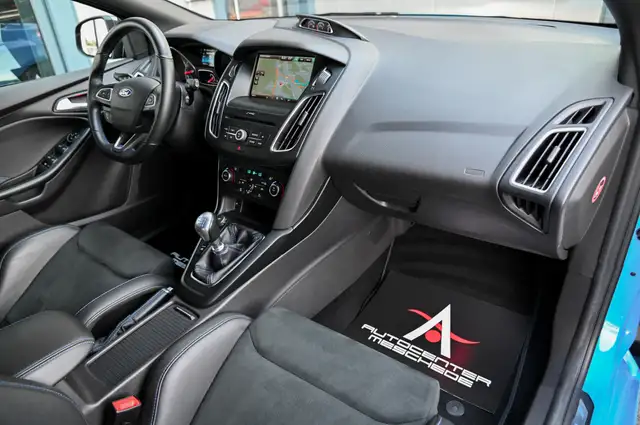 Ford Focus view 11