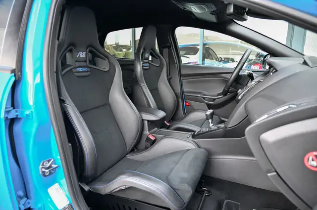 Ford Focus view 13