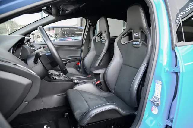 Ford Focus view 12