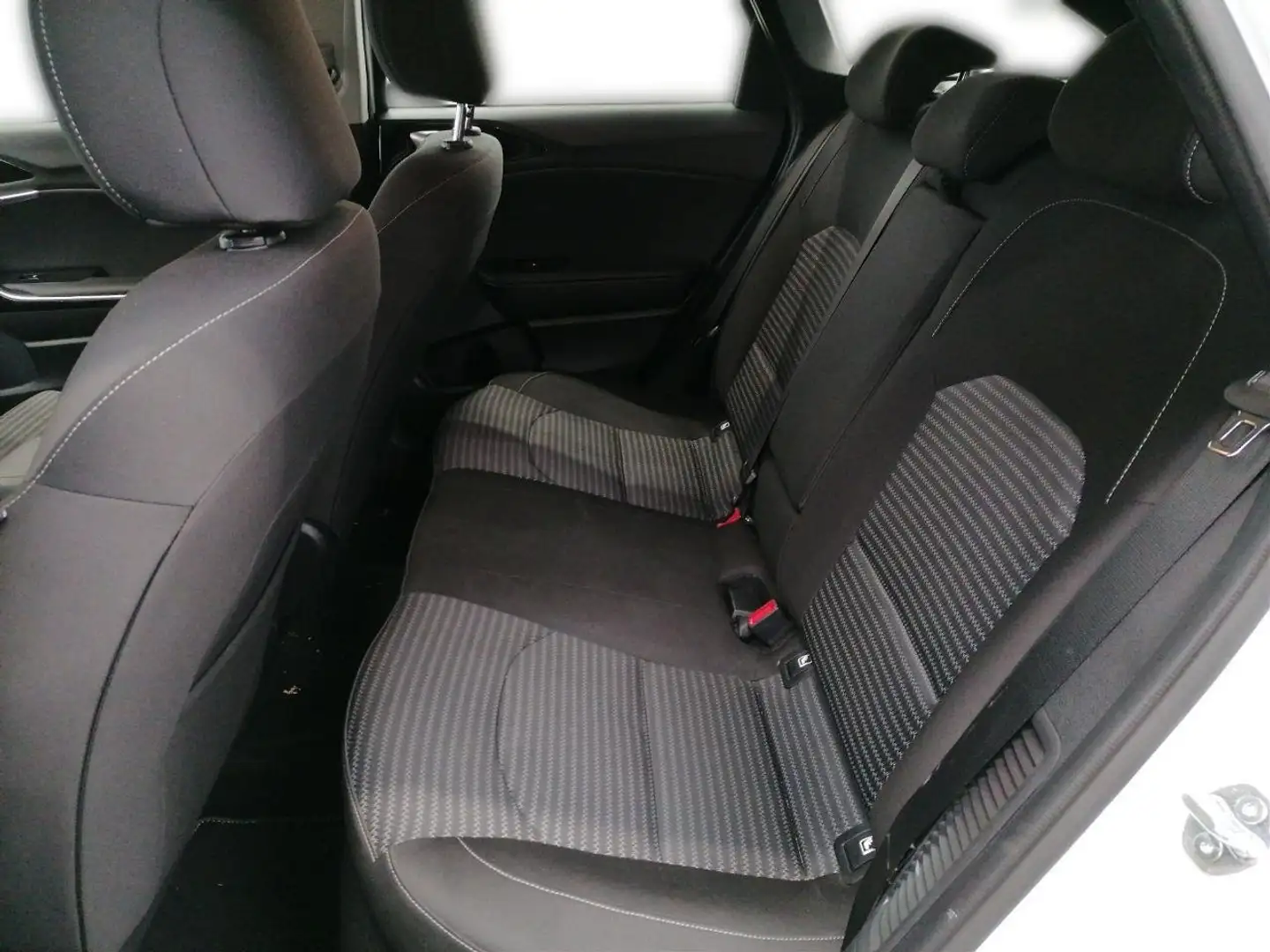 Kia Ceed SW 1.6 PHEV Vision KOMFORT Weiß - 2