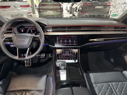 Annonce voiture d'occasion Audi S8 - CARADIZE