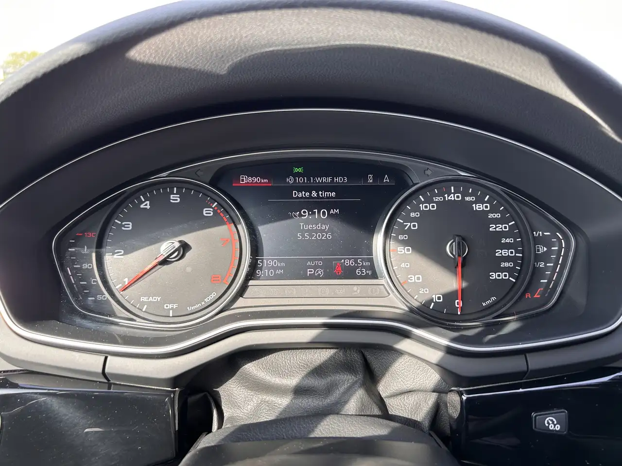 Audi A4 снимка Audi A4