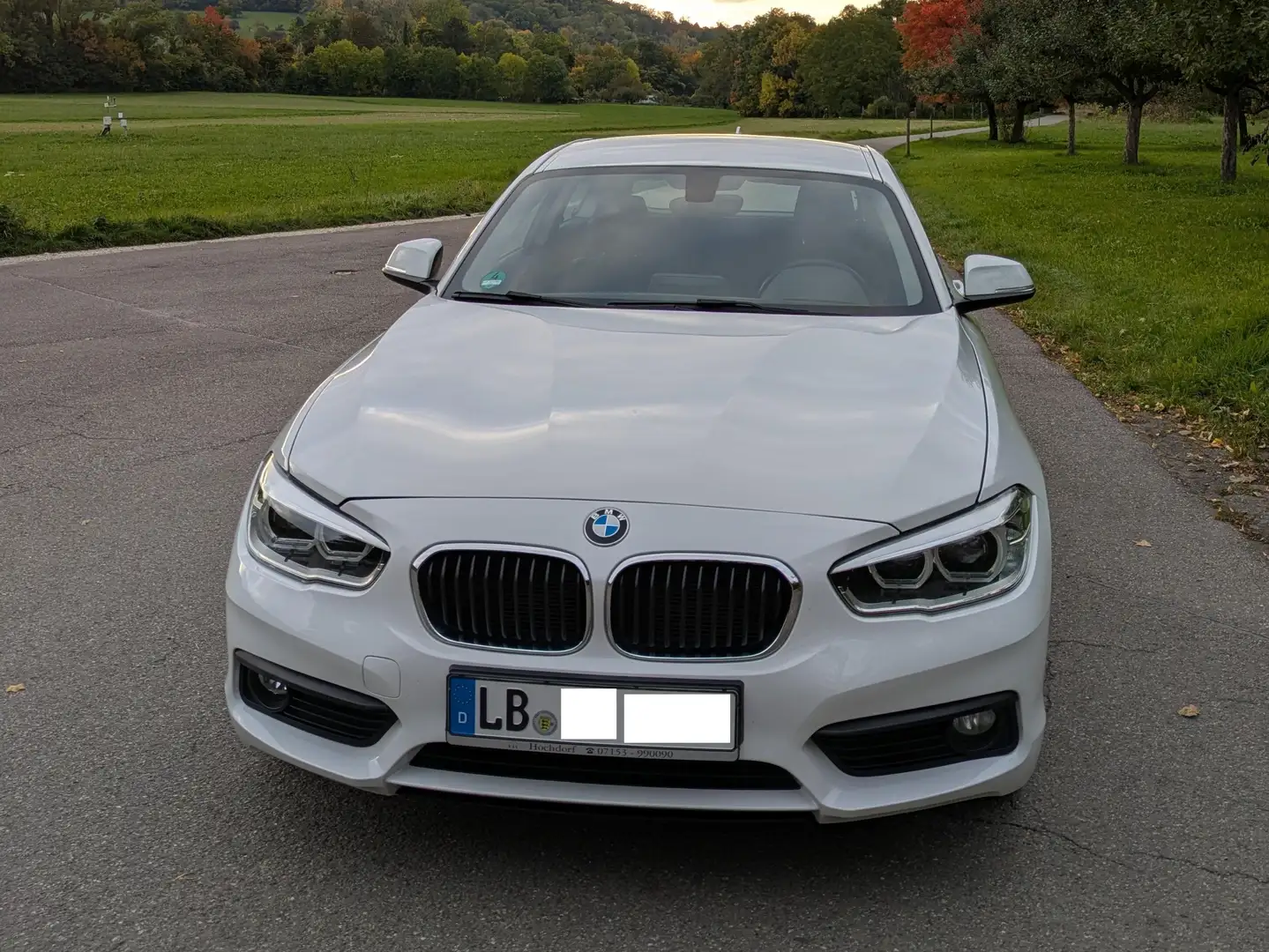 BMW 118 118i Advantage Bílá - 2