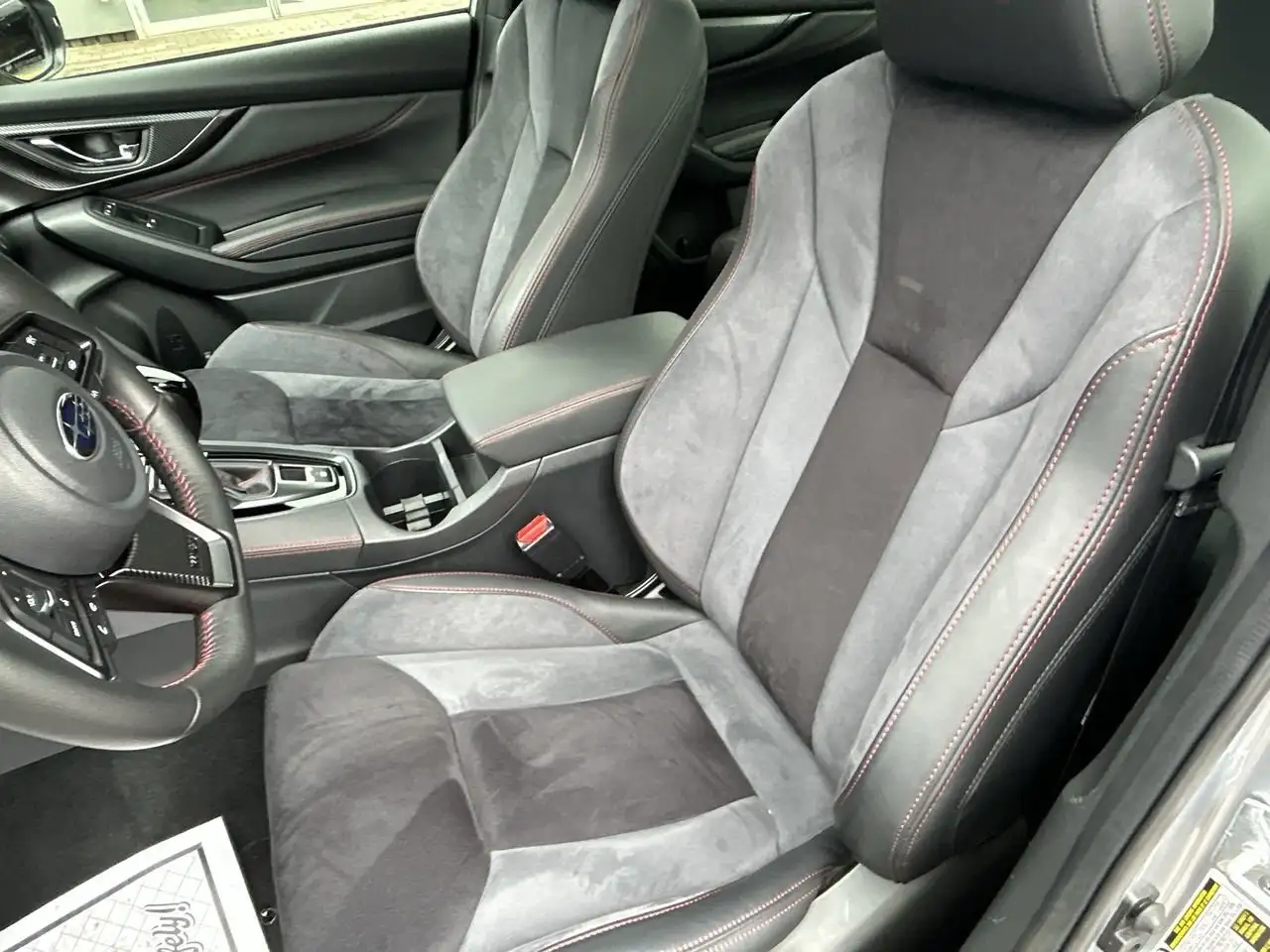 Subaru WRX снимка Subaru WRX