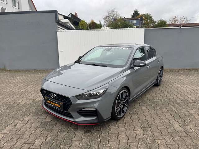 Imagine Hyundai i30 Fastback N Performance