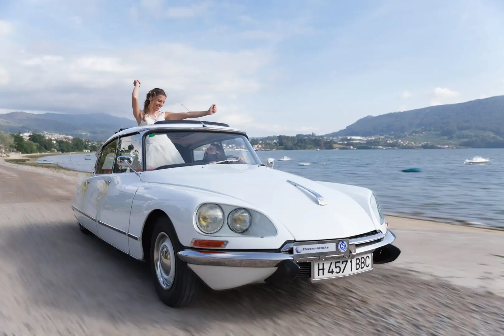 Citroen DS Tiburón Blanco - 2