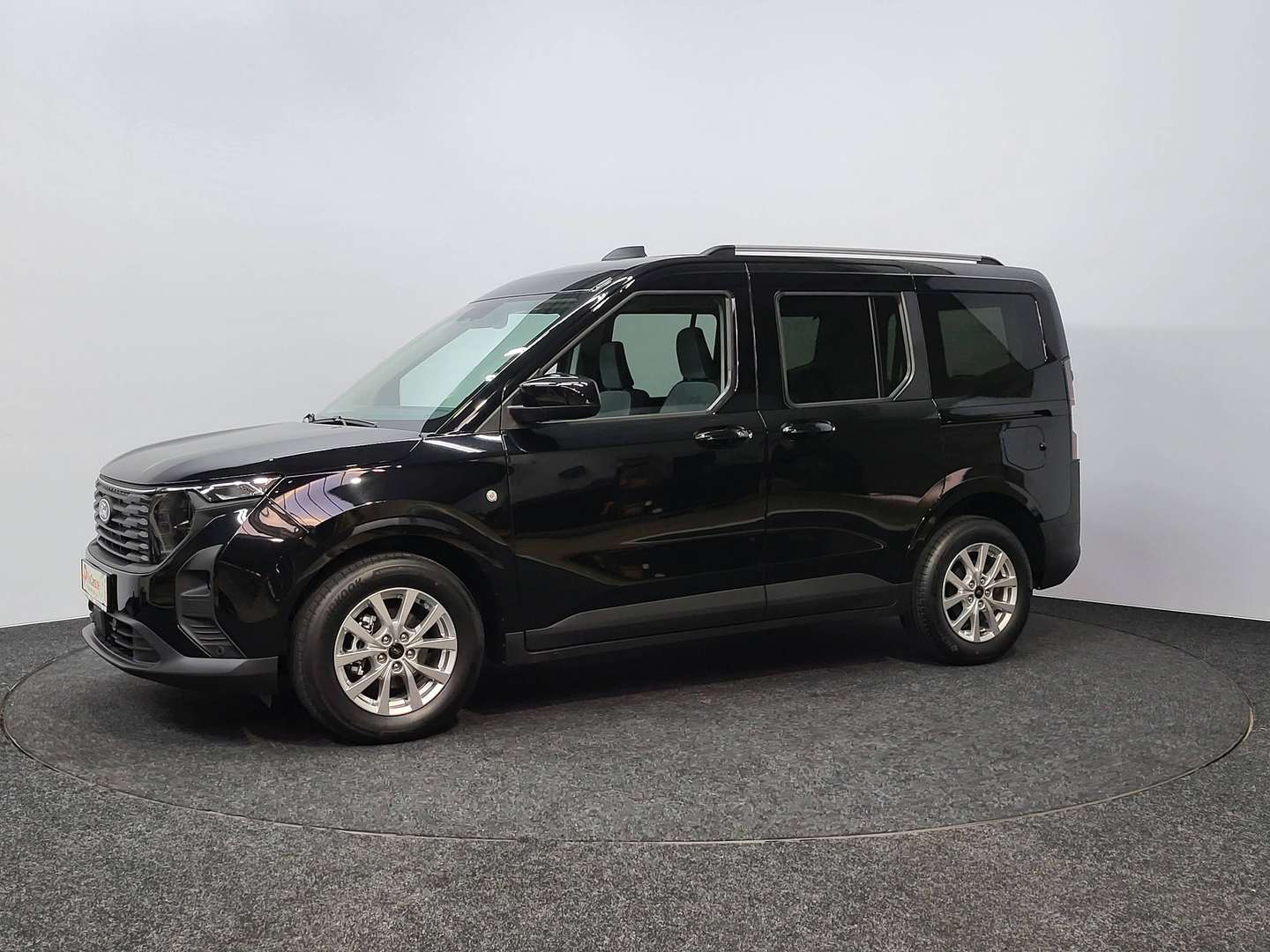 Ford Tourneo Courier nuo 445 €/ mėn Benzinas 2026m. Mikroautobusas Automatinė