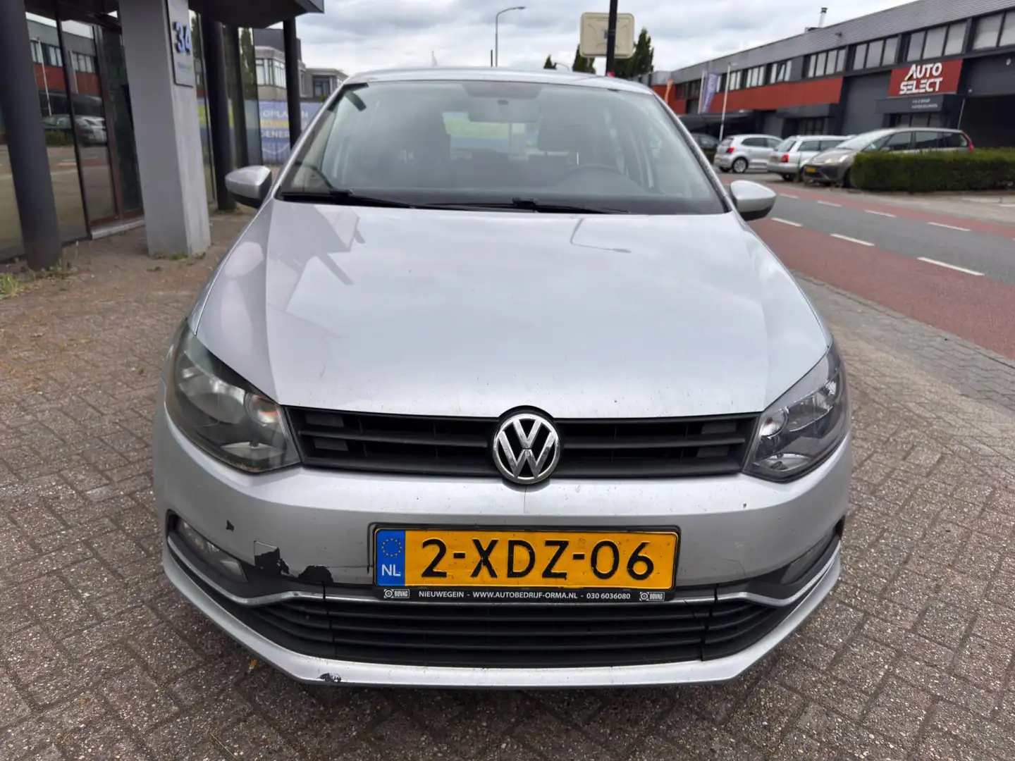 Volkswagen Polo 1.2-12V BlueMotion Comfortline / Navi / Airco / 5- Grijs - 2