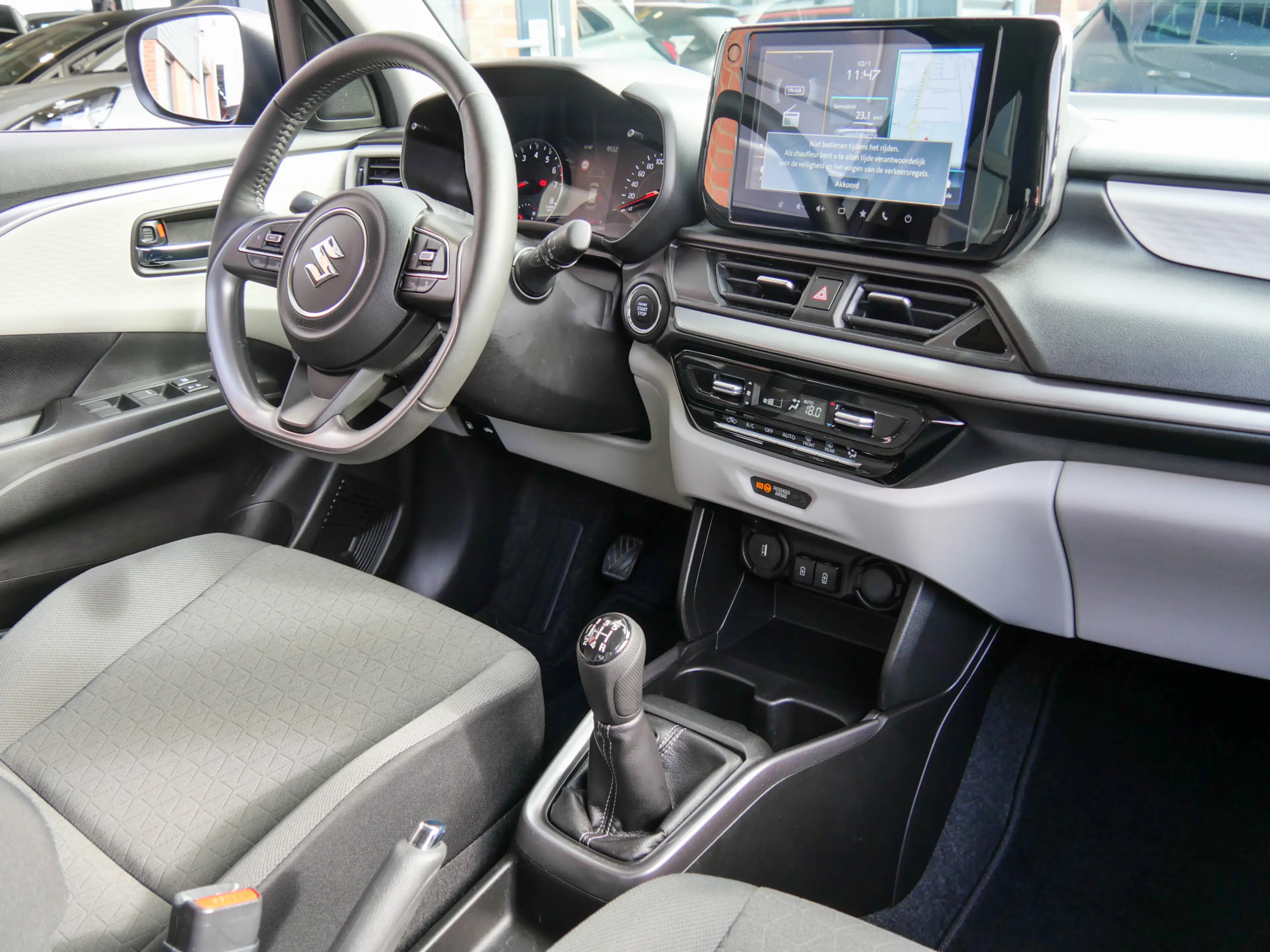 Suzuki Swift 1.2 Style Smart Hybrid | CAMERA | NAVIGATIE | CARP — photo 3