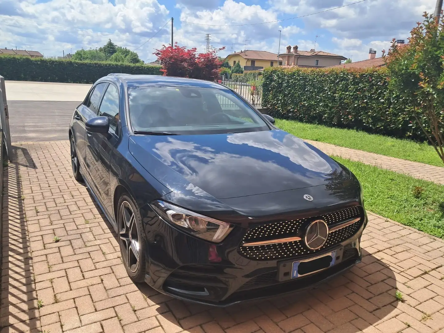 Mercedes-Benz A 200 Automatic HATCHBACK Premium Nero - 2