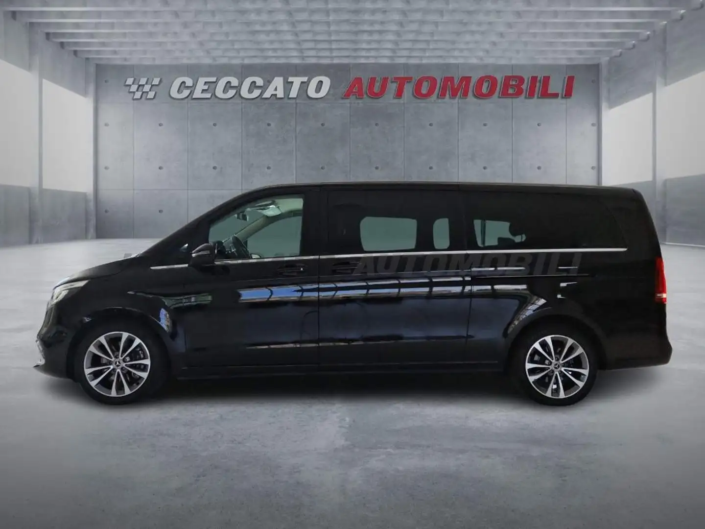 Mercedes-Benz V 300 V Extralong 300 d Premium auto Nero - 2
