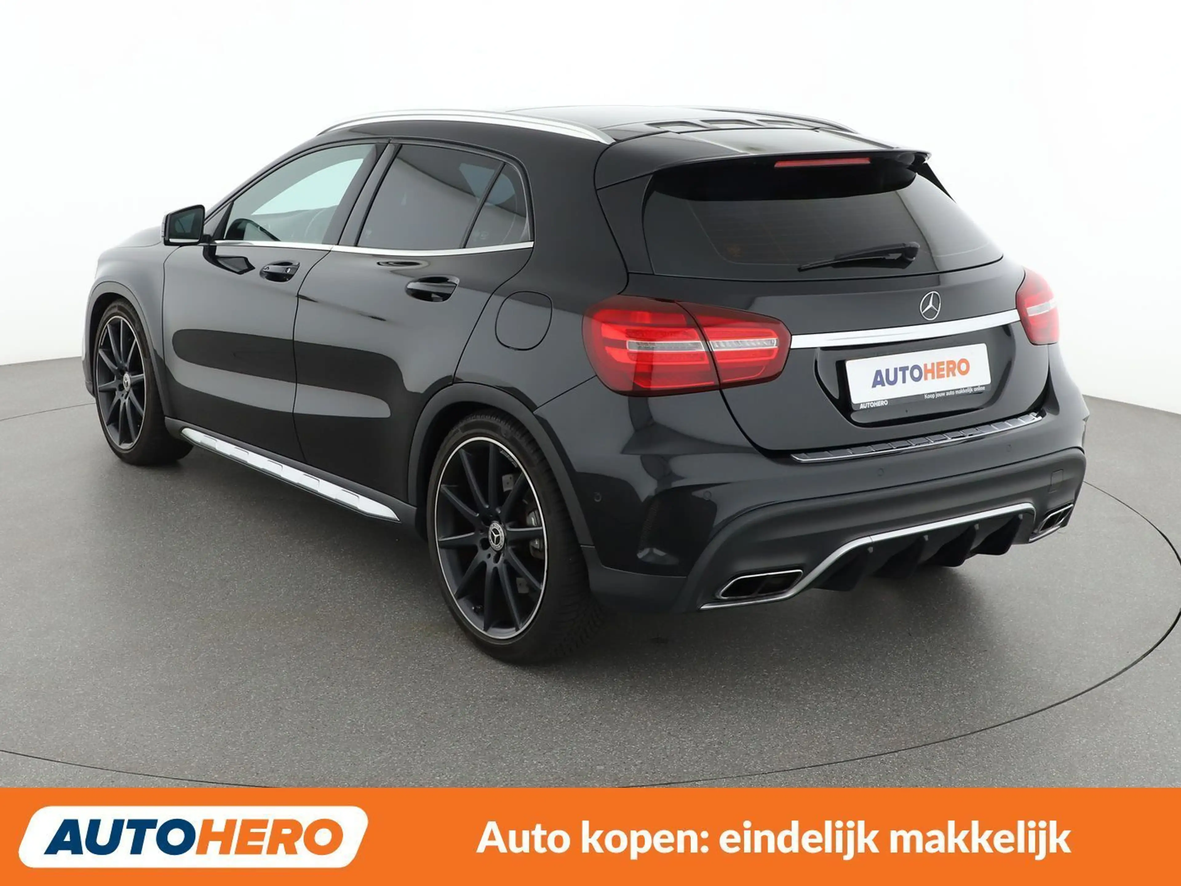 Mercedes-Benz GLA 45 AMG GLA 45 AMG 4Matic — photo 4