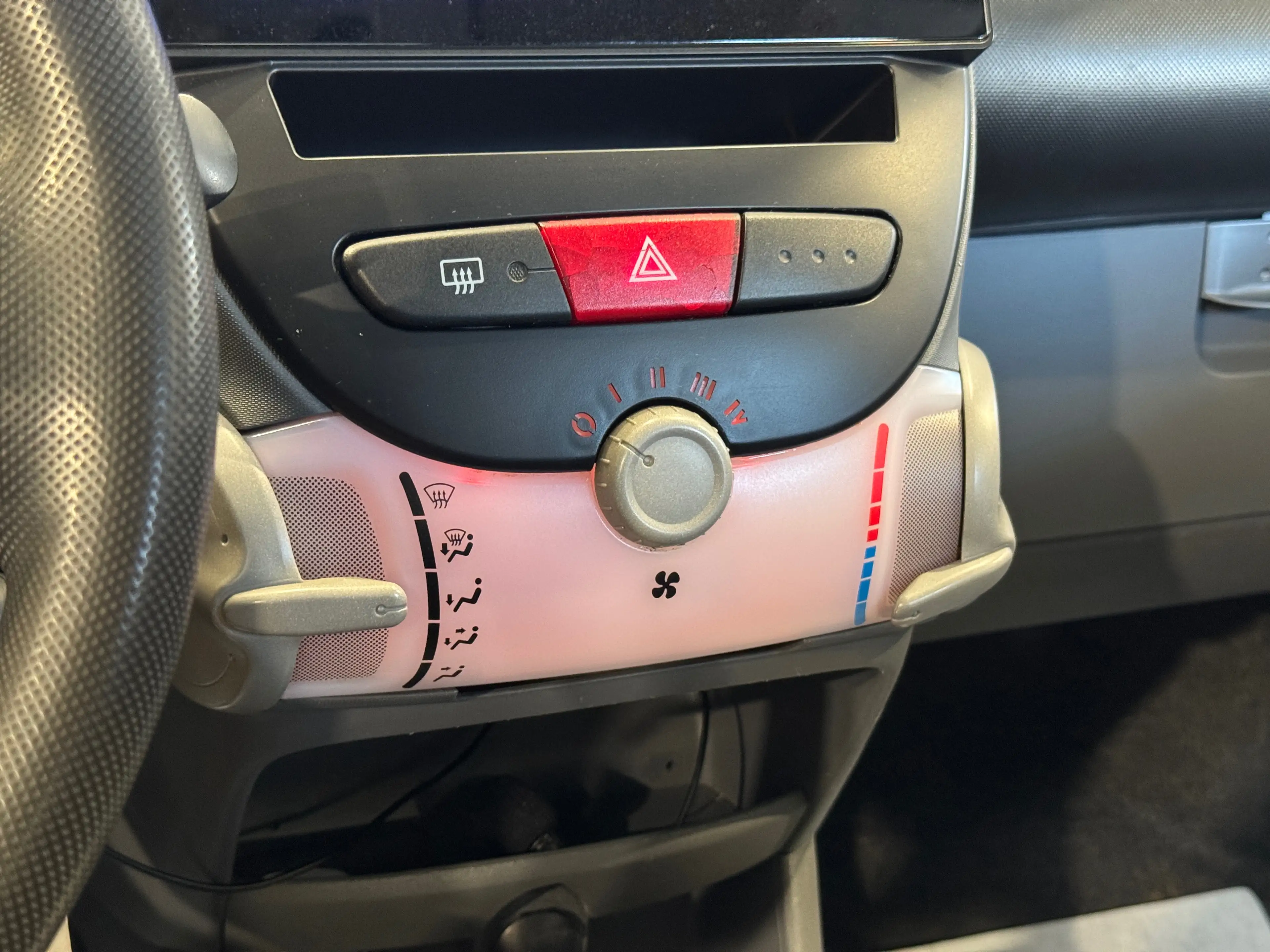 Citroen C1 1.0i * BOÎTE AUTOMATIQUE * CAR PLAY * CARNET * — photo 15
